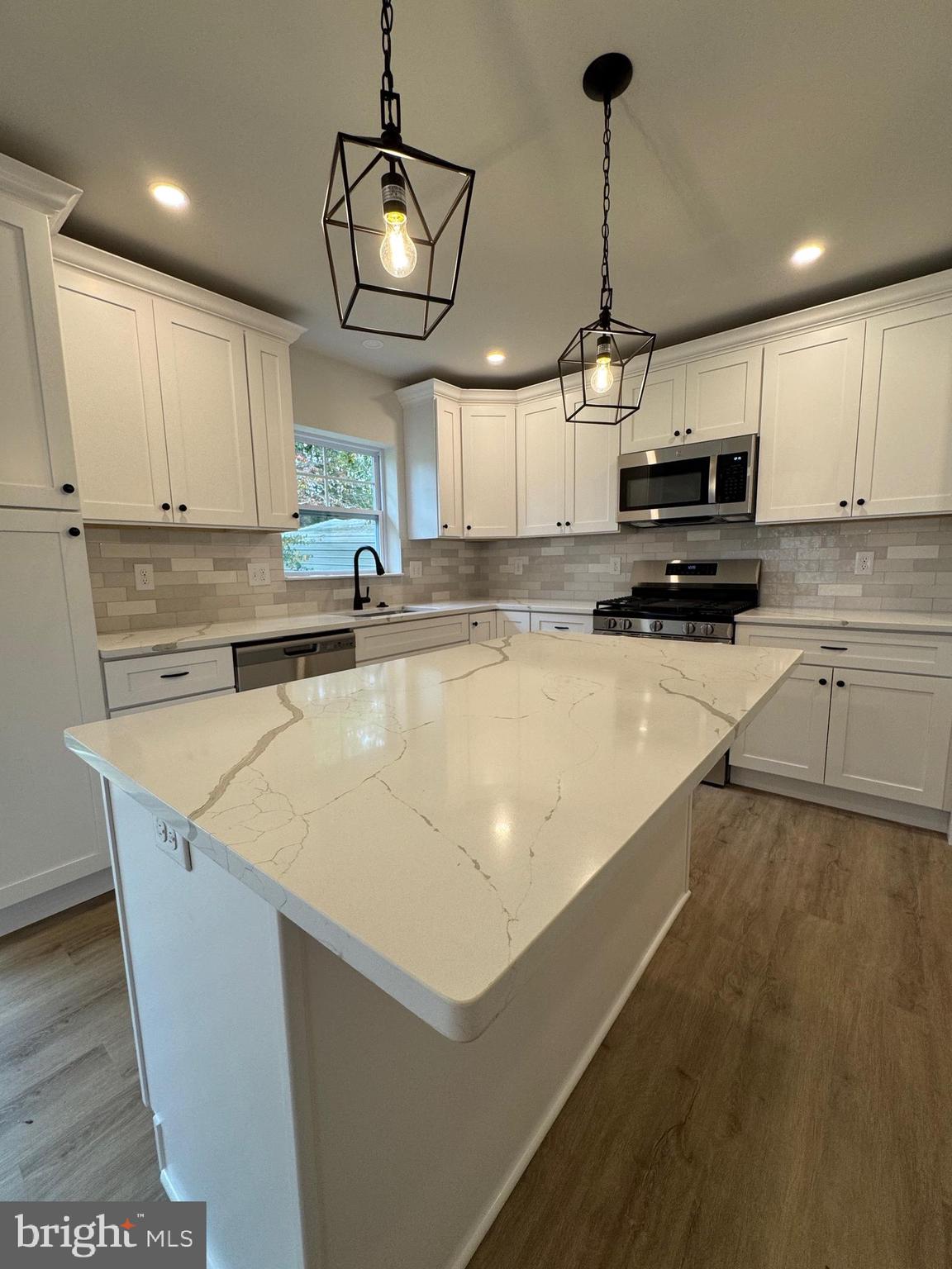 427 FERN AVENUE