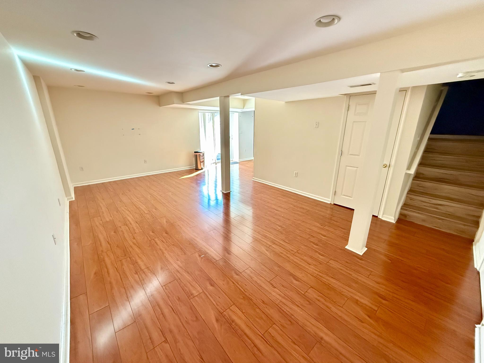 26 FROST LANE
