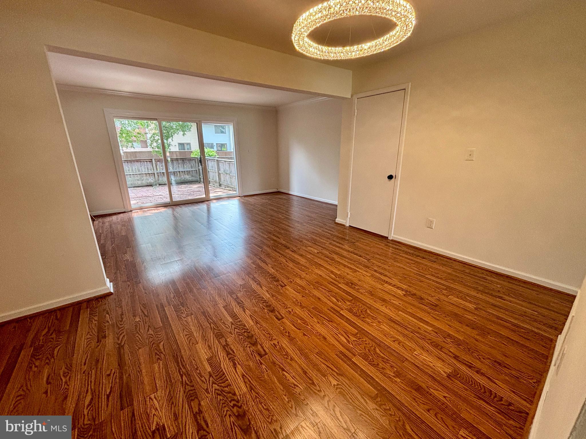16 TWIN RIVERS DRIVE N