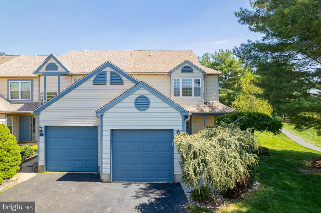 17 FERN COURT