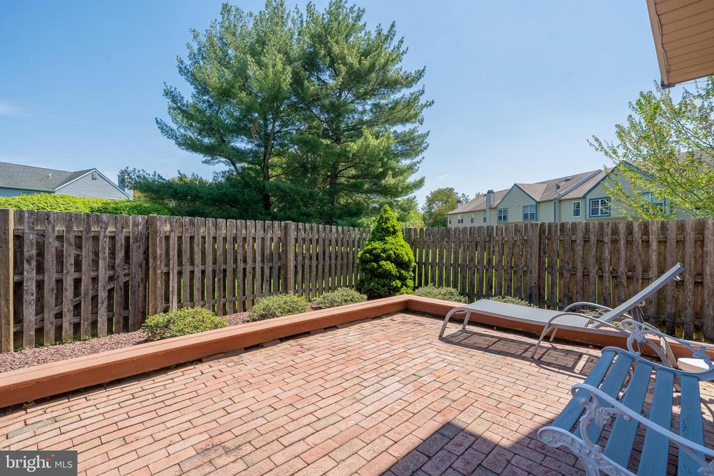17 FERN COURT