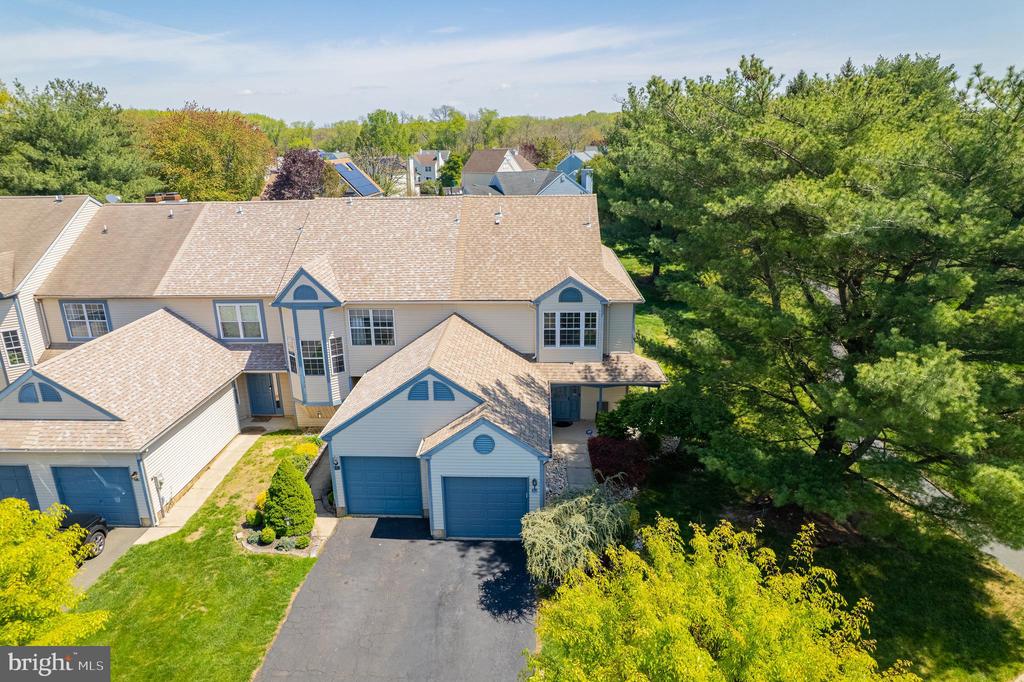 17 FERN COURT