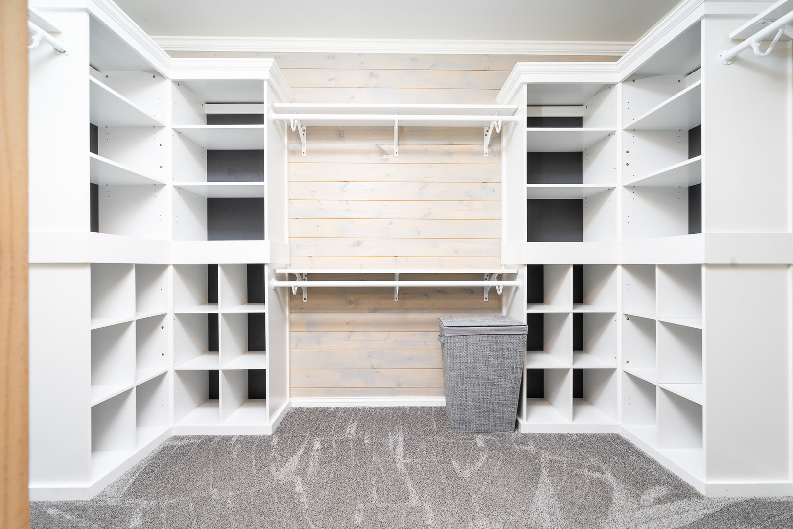 24800 S Walnut Street