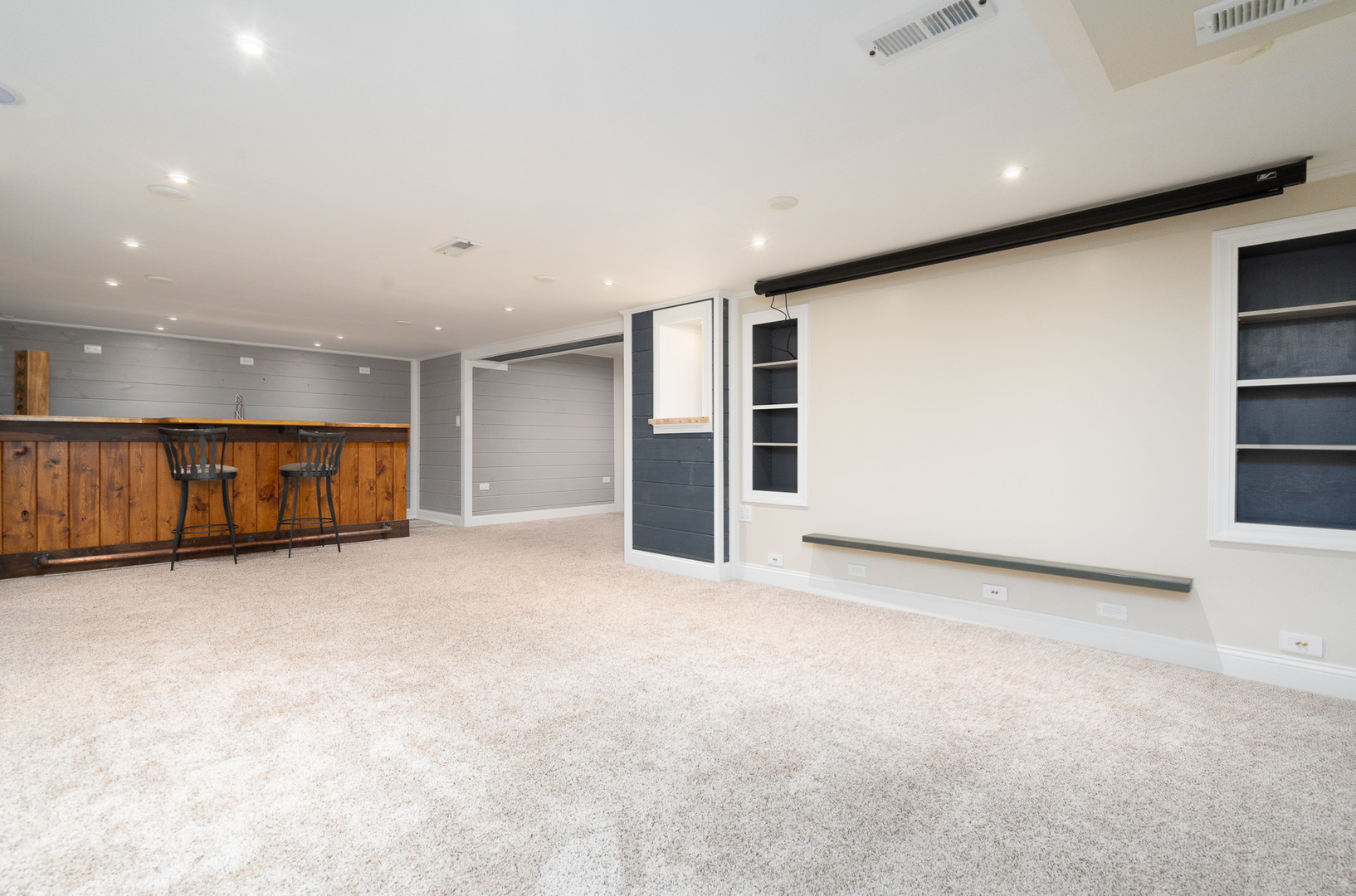 24800 S Walnut Street