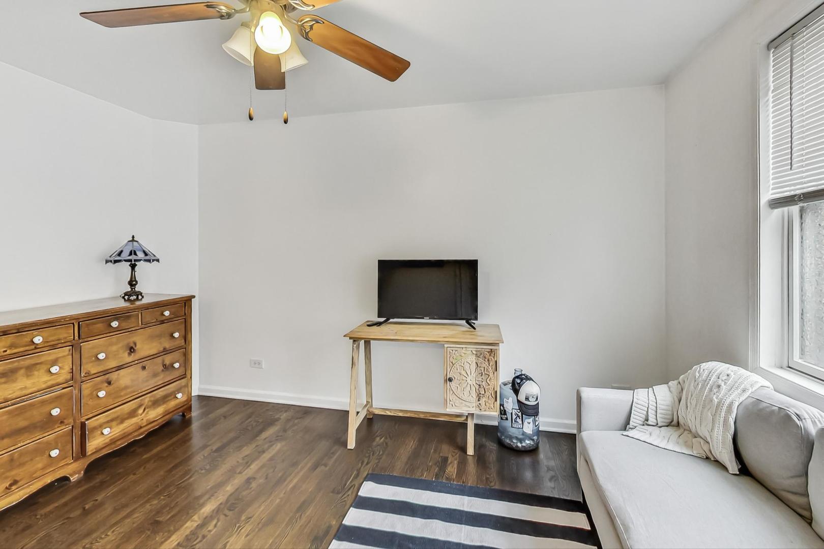 3715 W Giddings Street Unit: 1N