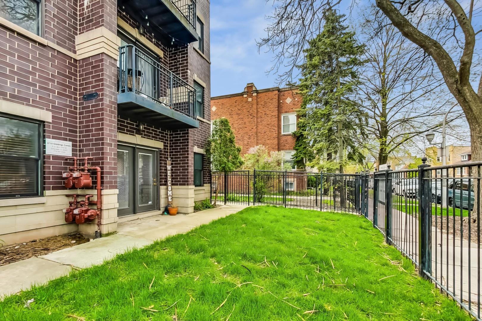 3715 W Giddings Street Unit: 1N