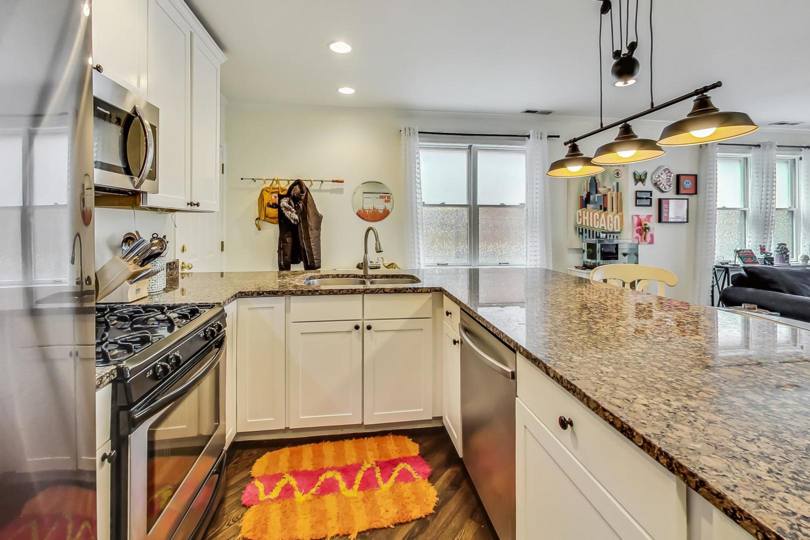 3715 W Giddings Street Unit: 1N