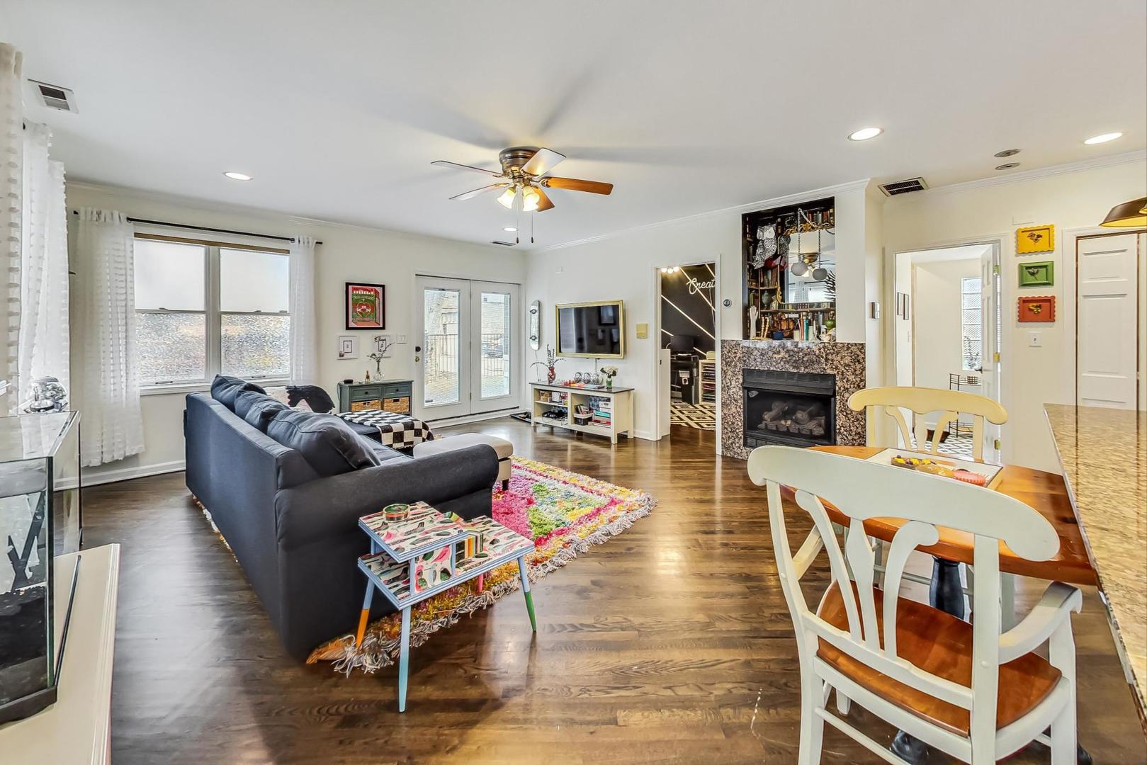 3715 W Giddings Street Unit: 1N