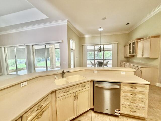 2739 Muirfield Drive