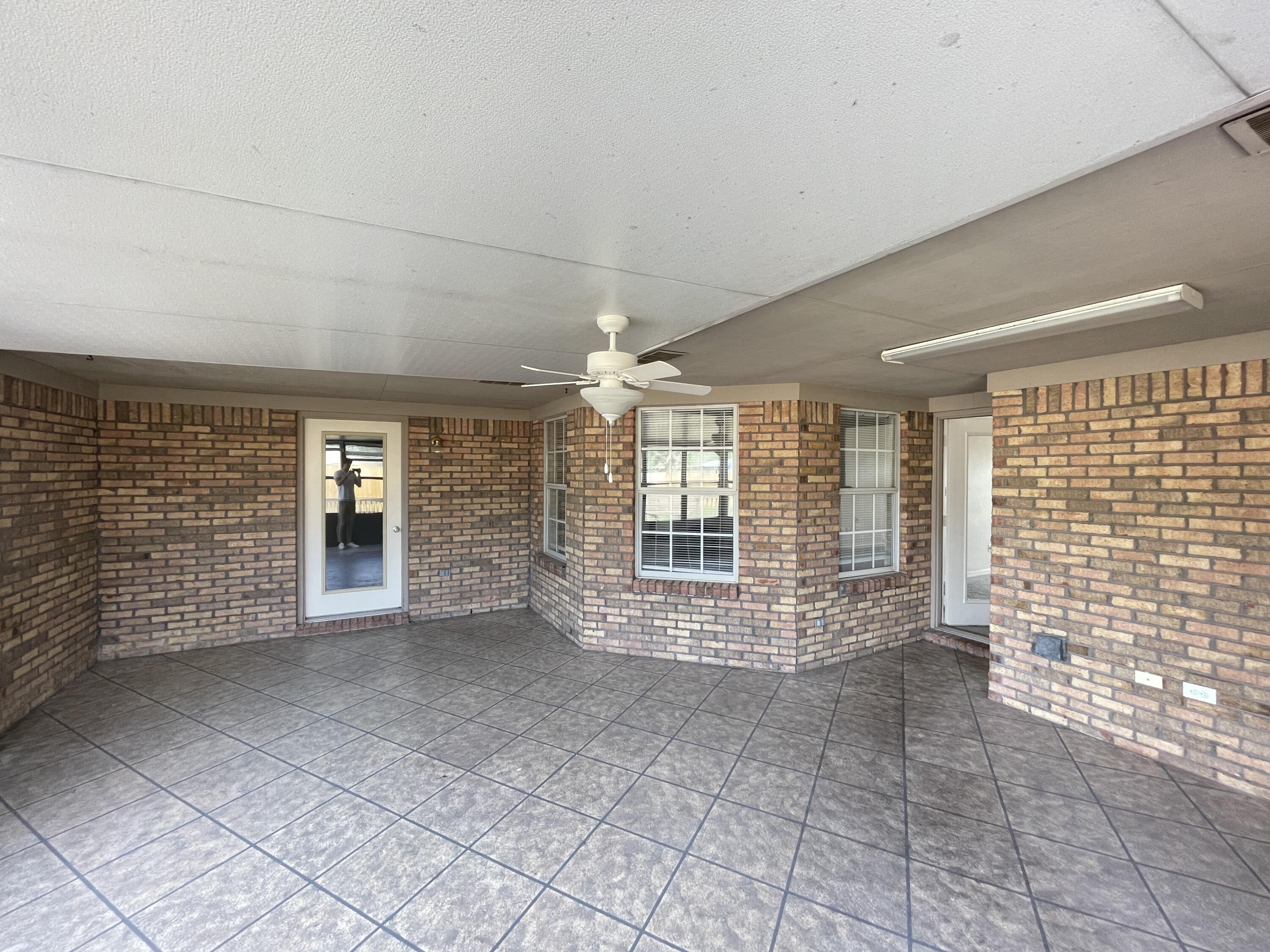 2212 Peachwood Court