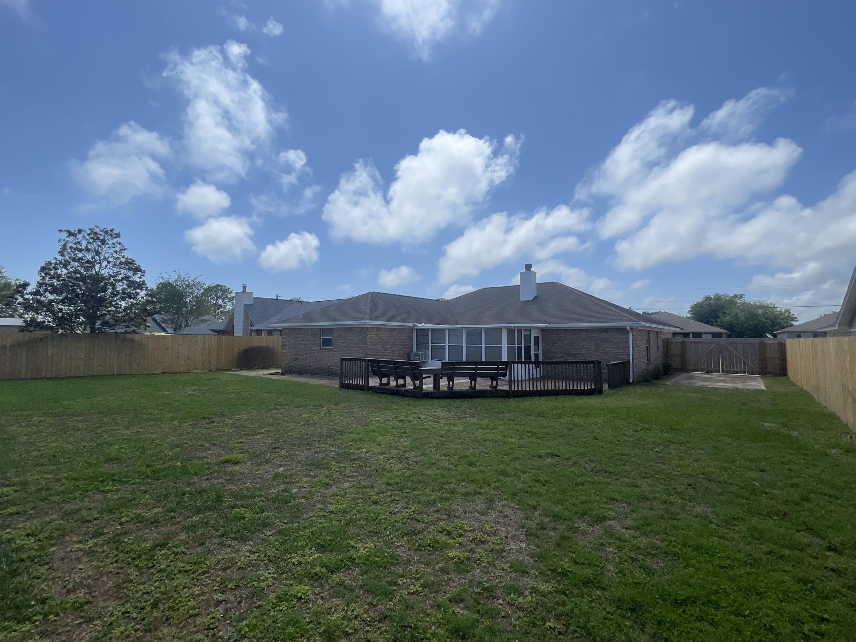 2212 Peachwood Court