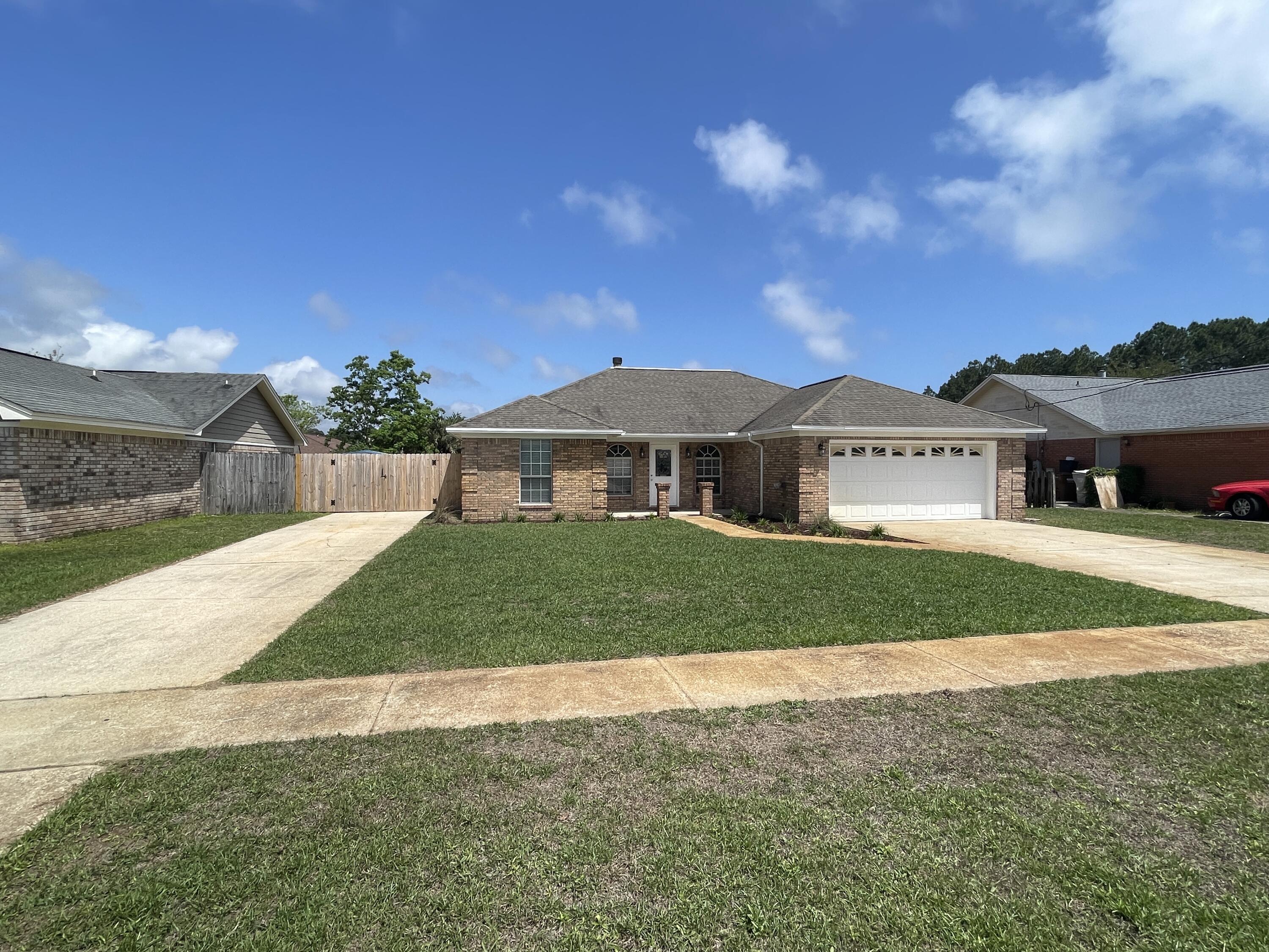 2212 Peachwood Court