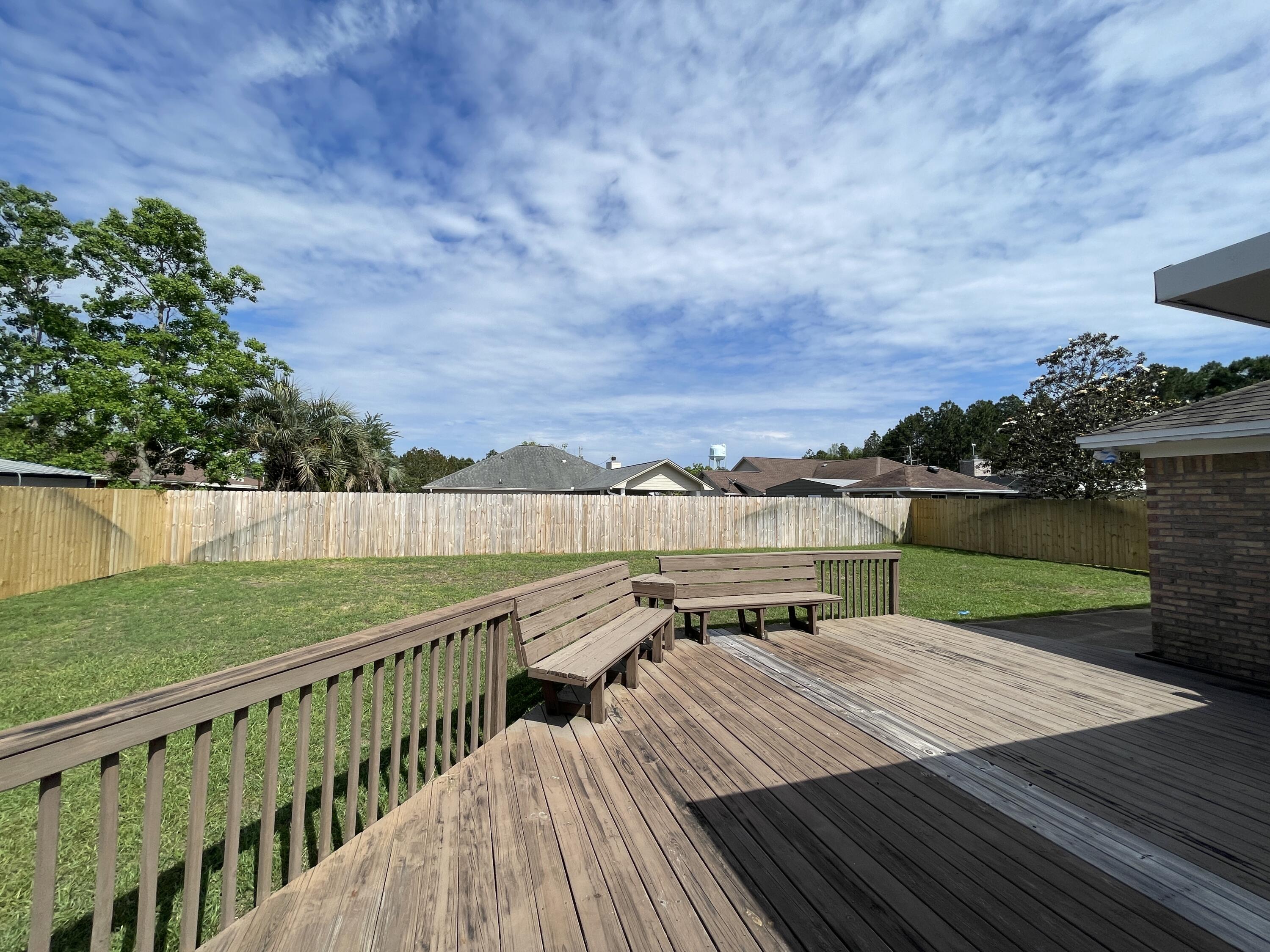 2212 Peachwood Court