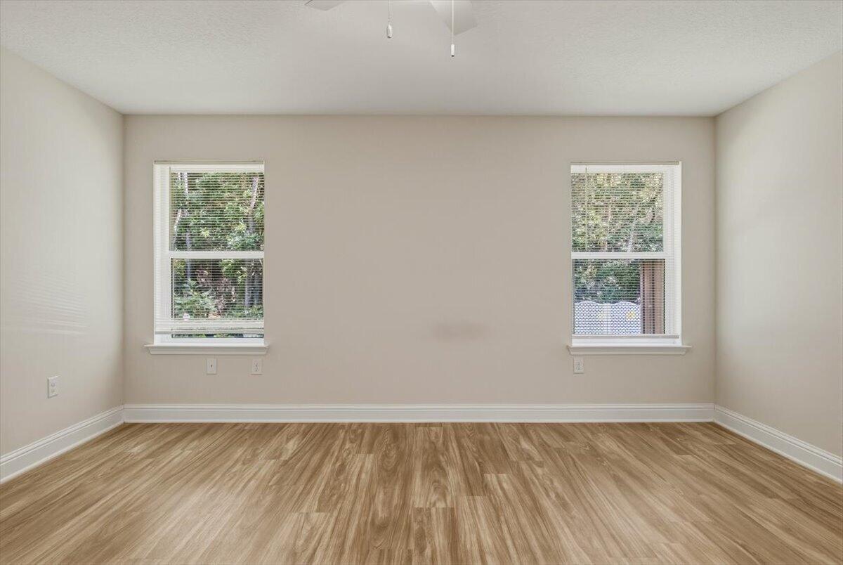 2405 Cove Road