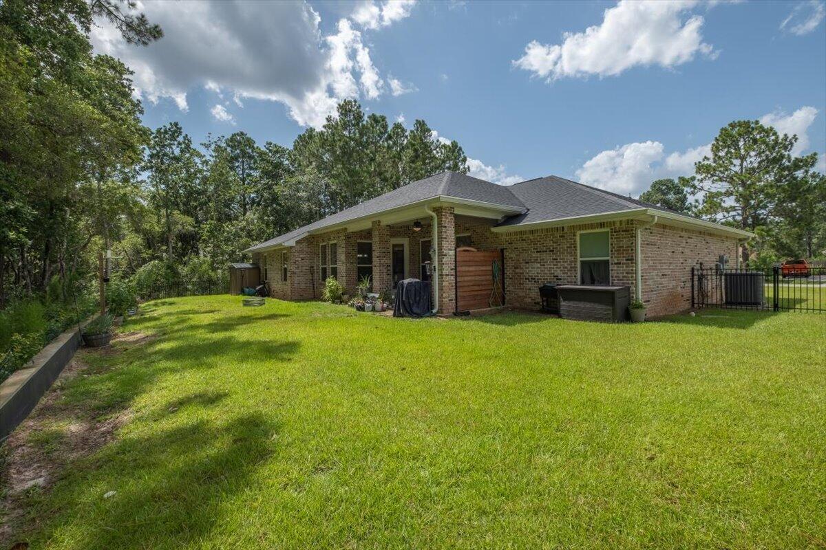 2405 Cove Road
