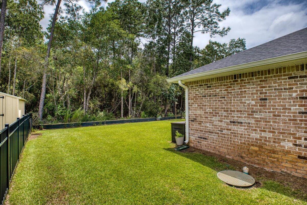2405 Cove Road