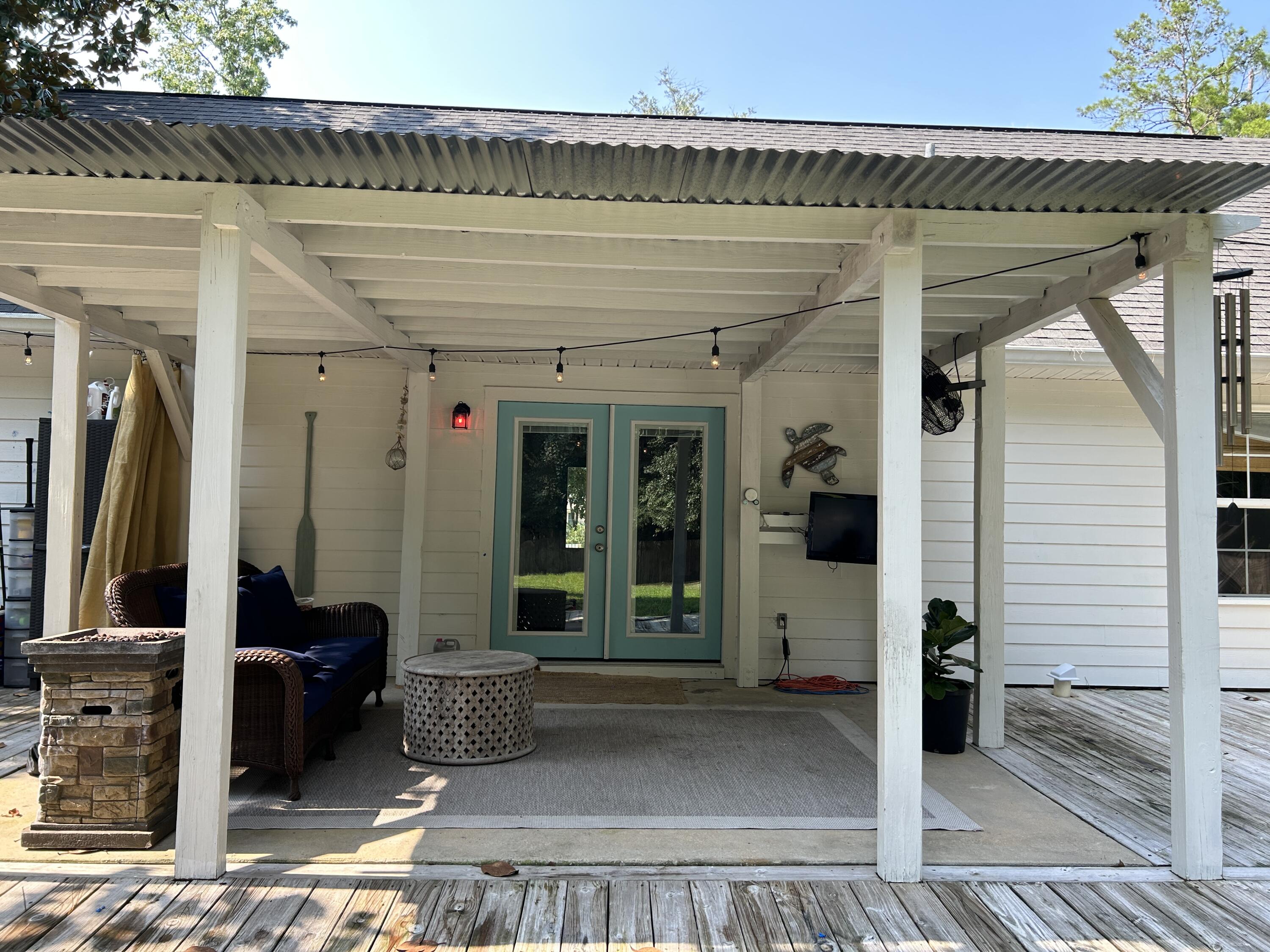 195 Sparkleberry Lane