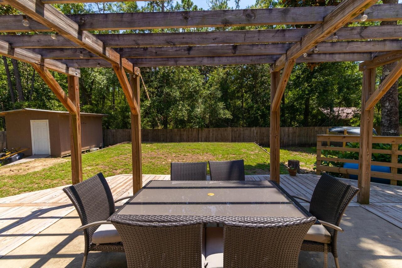 195 Sparkleberry Lane