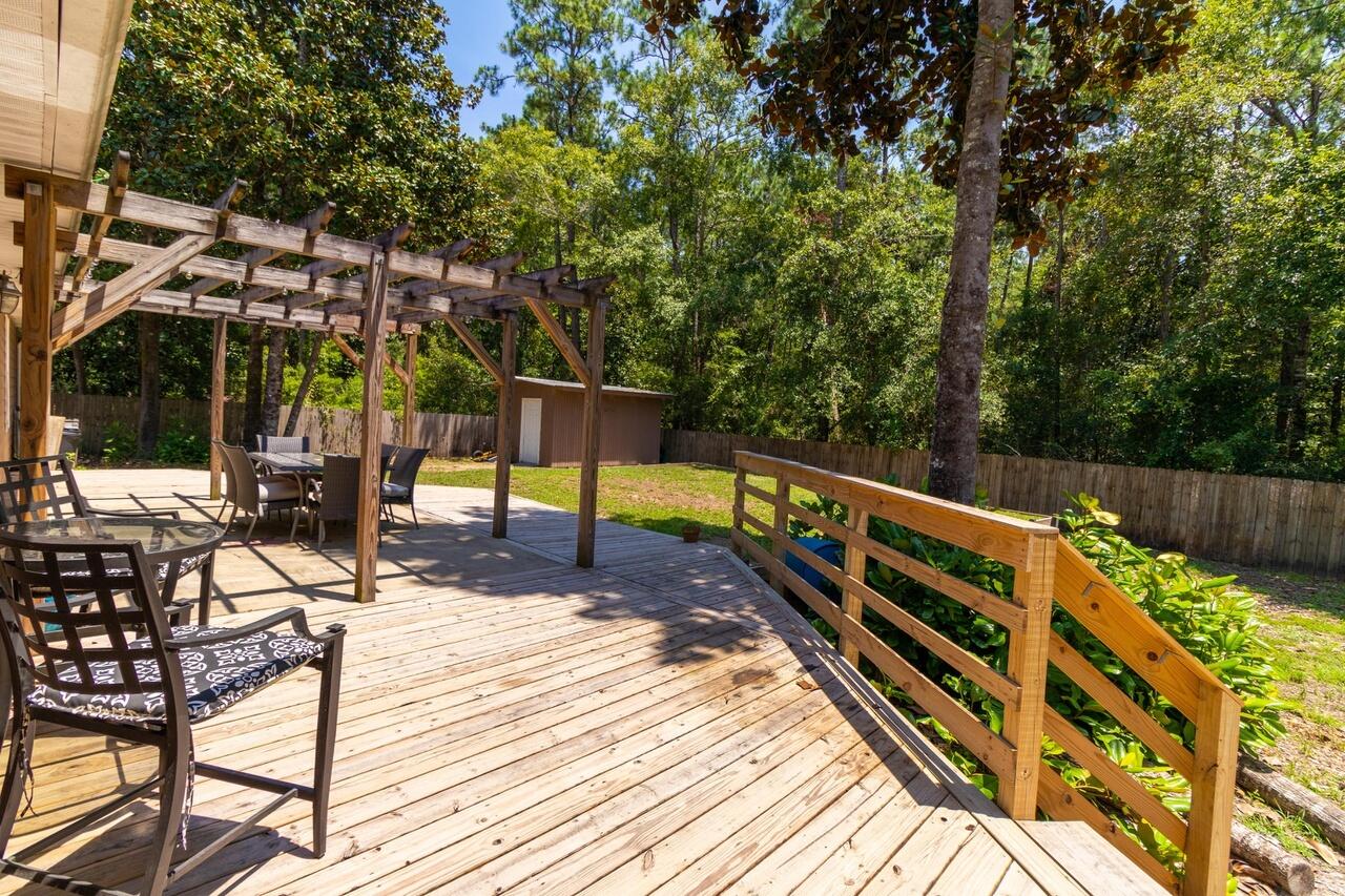 195 Sparkleberry Lane