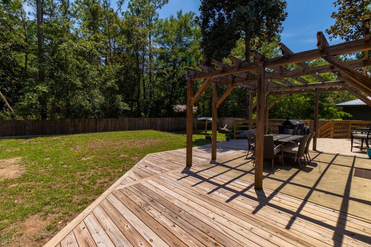 195 Sparkleberry Lane