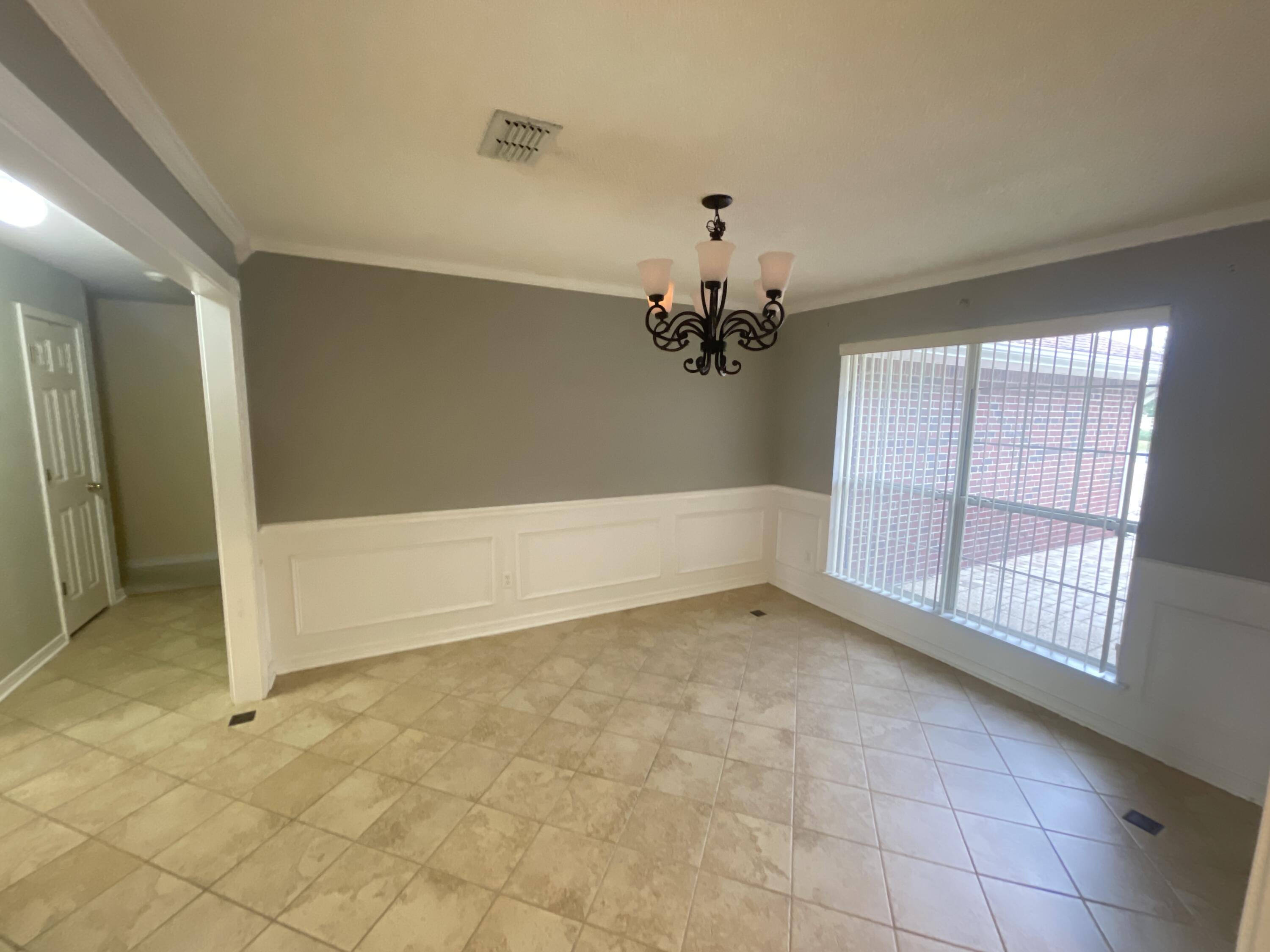 2705 Edgewood Drive
