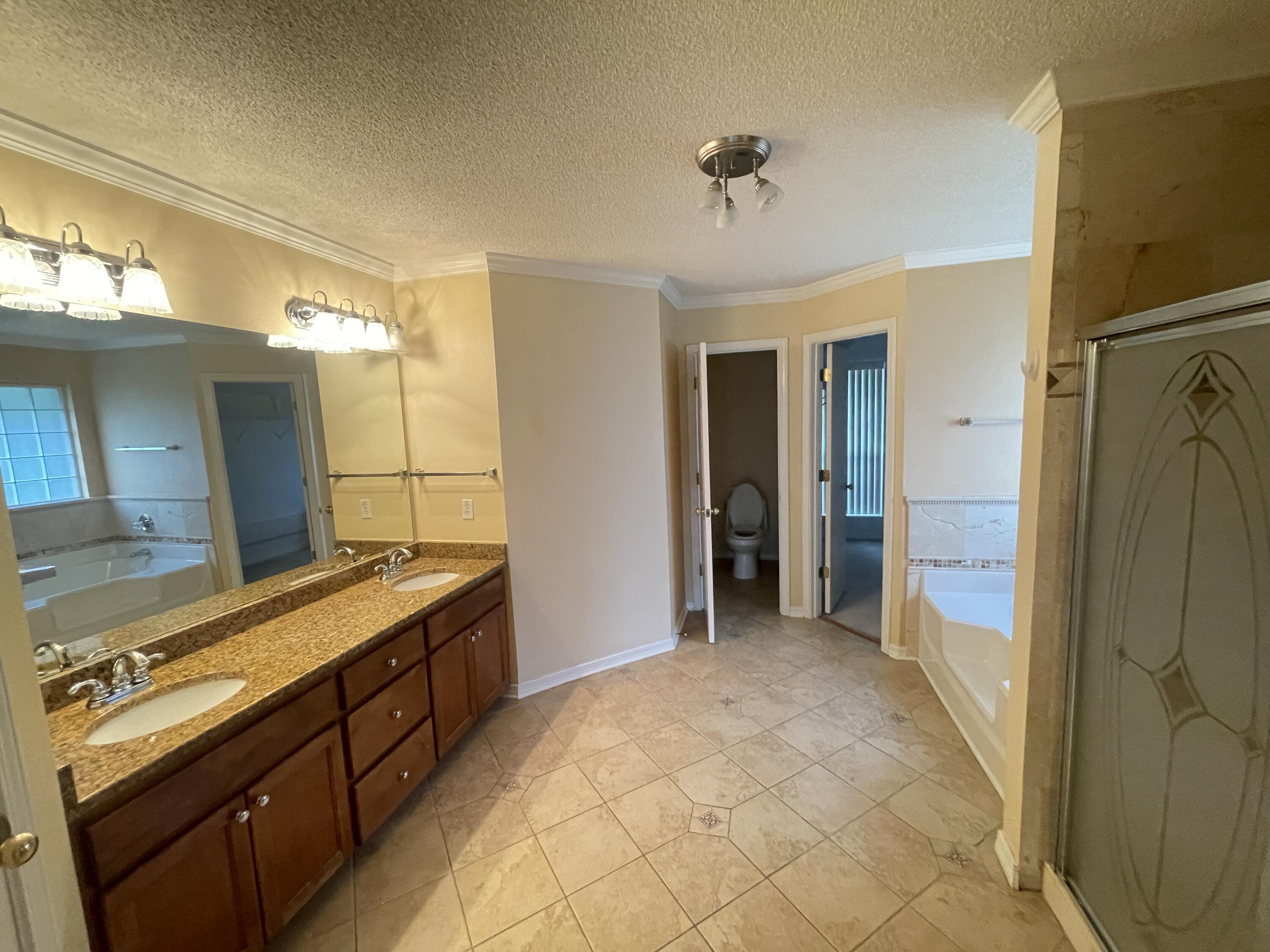 2705 Edgewood Drive