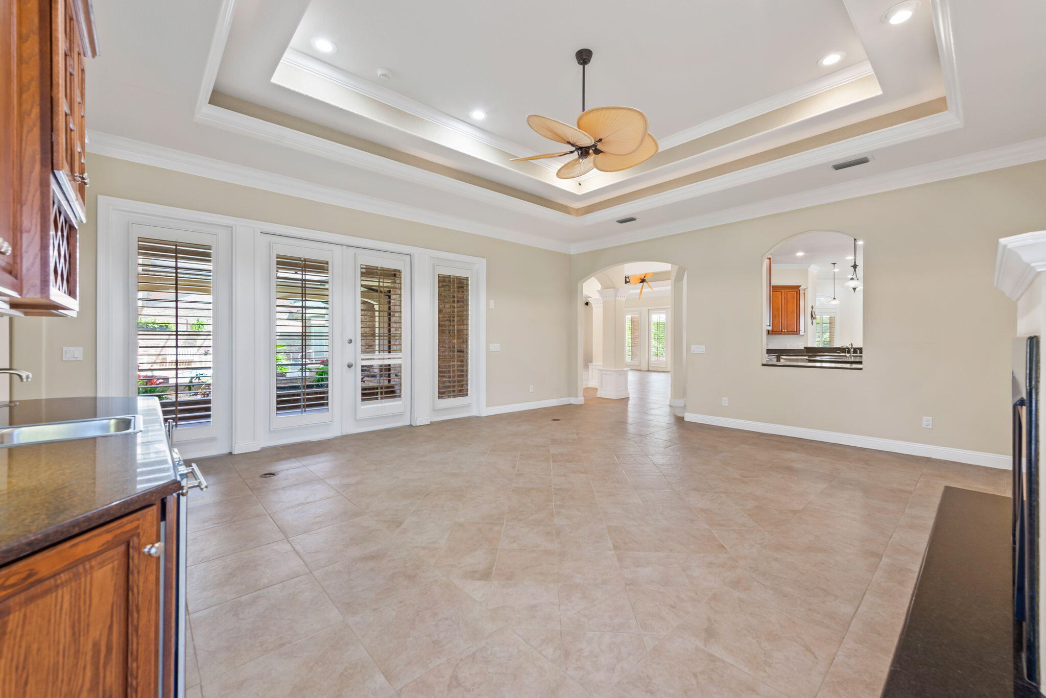 1548 Woodlawn Way