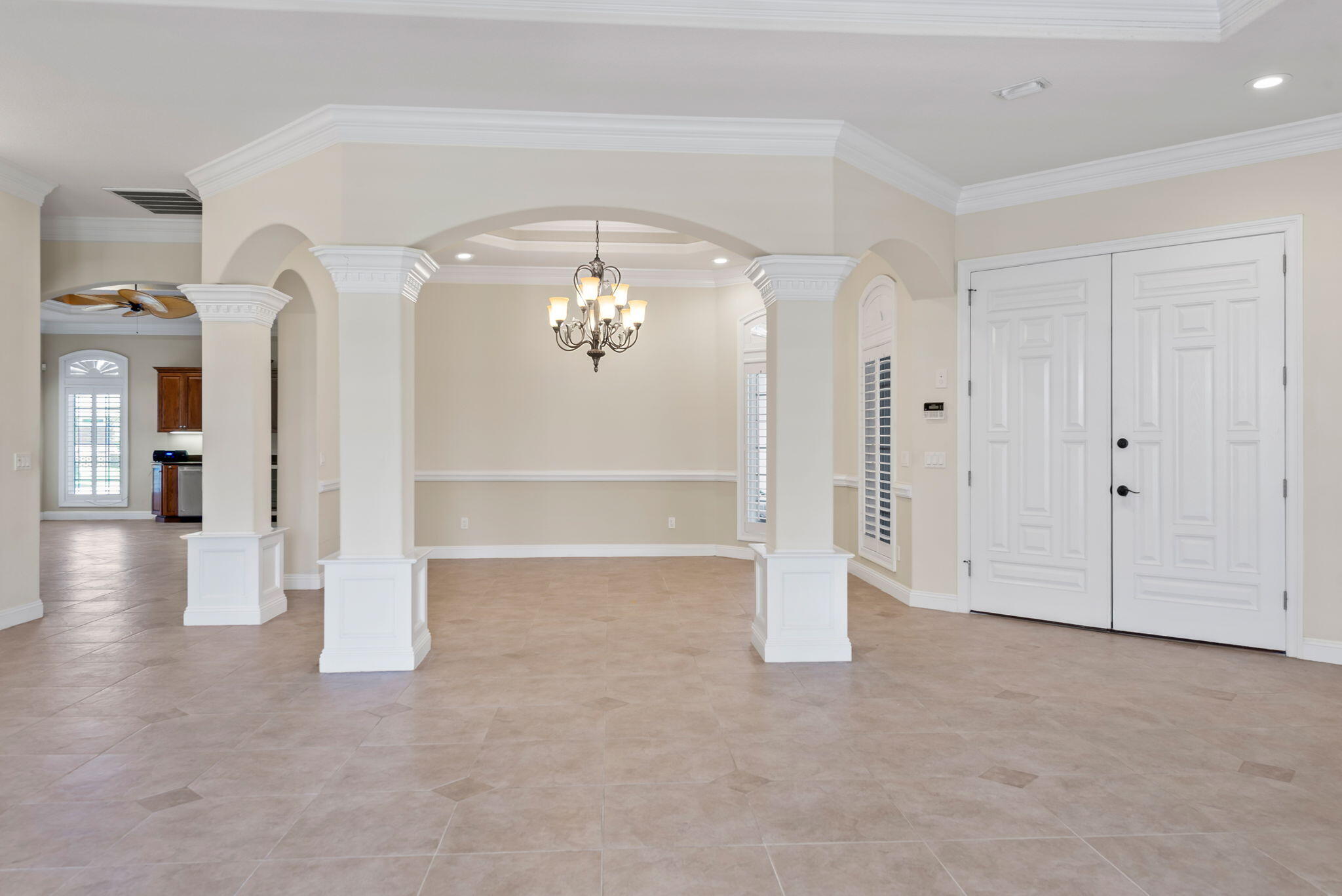 1548 Woodlawn Way