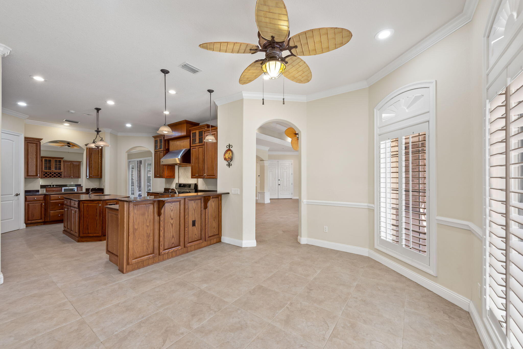 1548 Woodlawn Way
