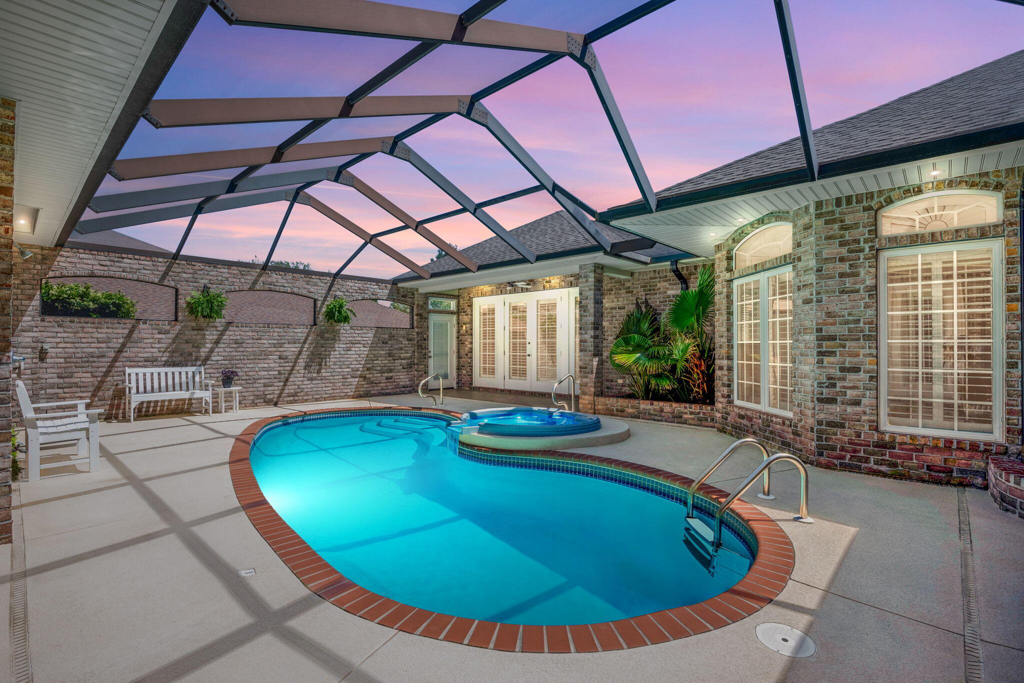 1548 Woodlawn Way