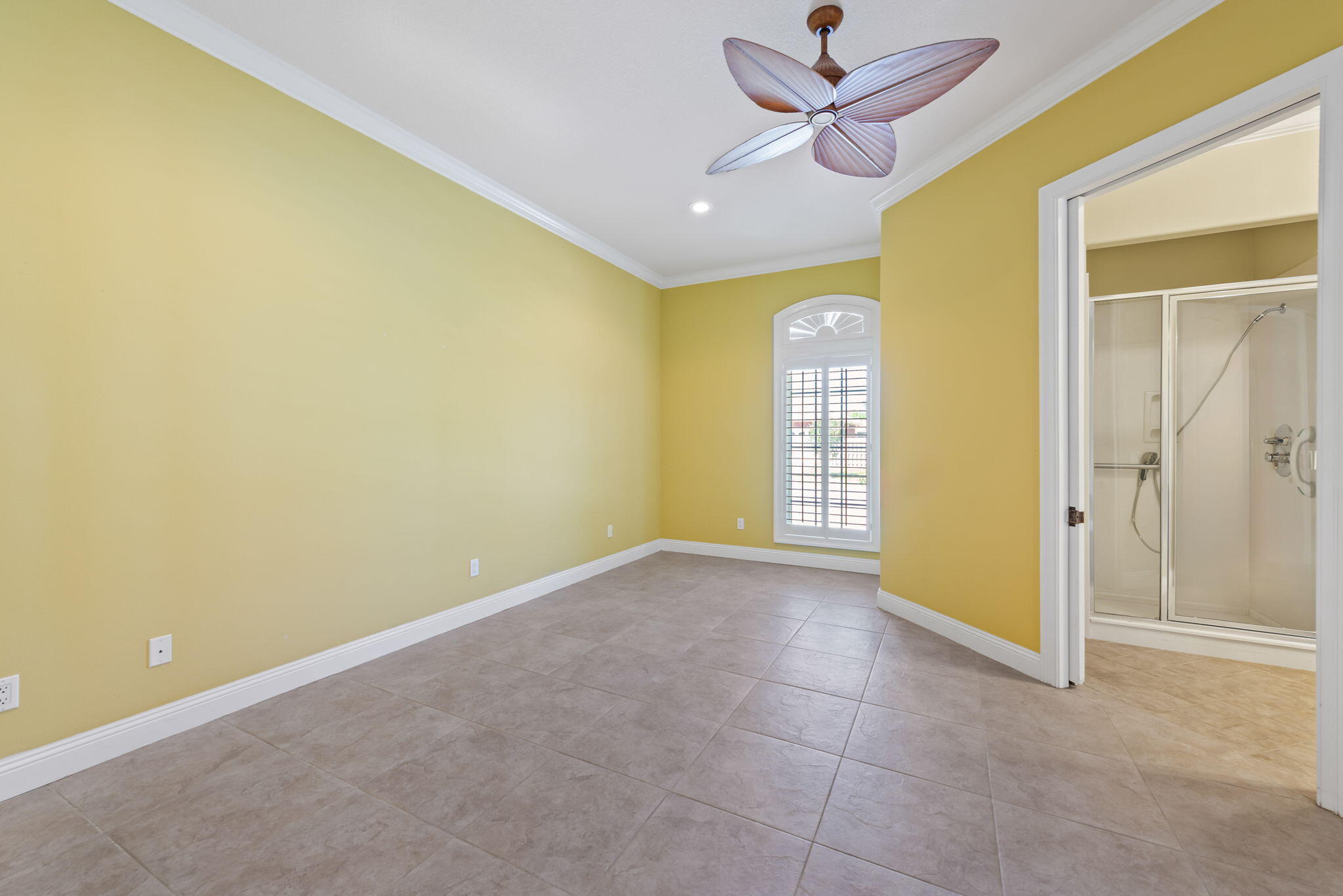 1548 Woodlawn Way