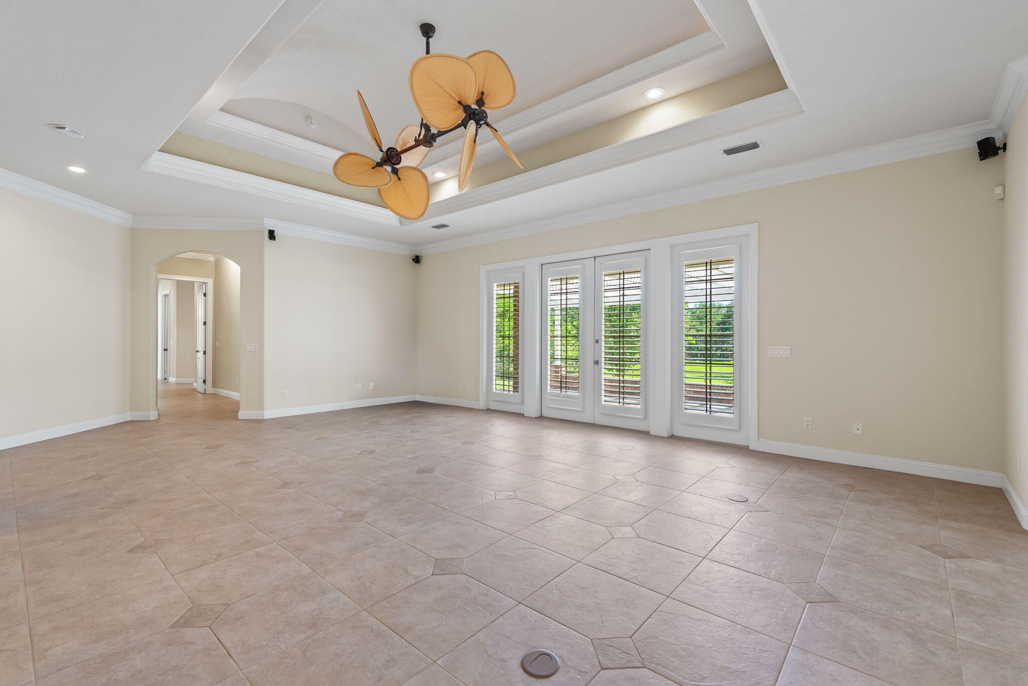 1548 Woodlawn Way