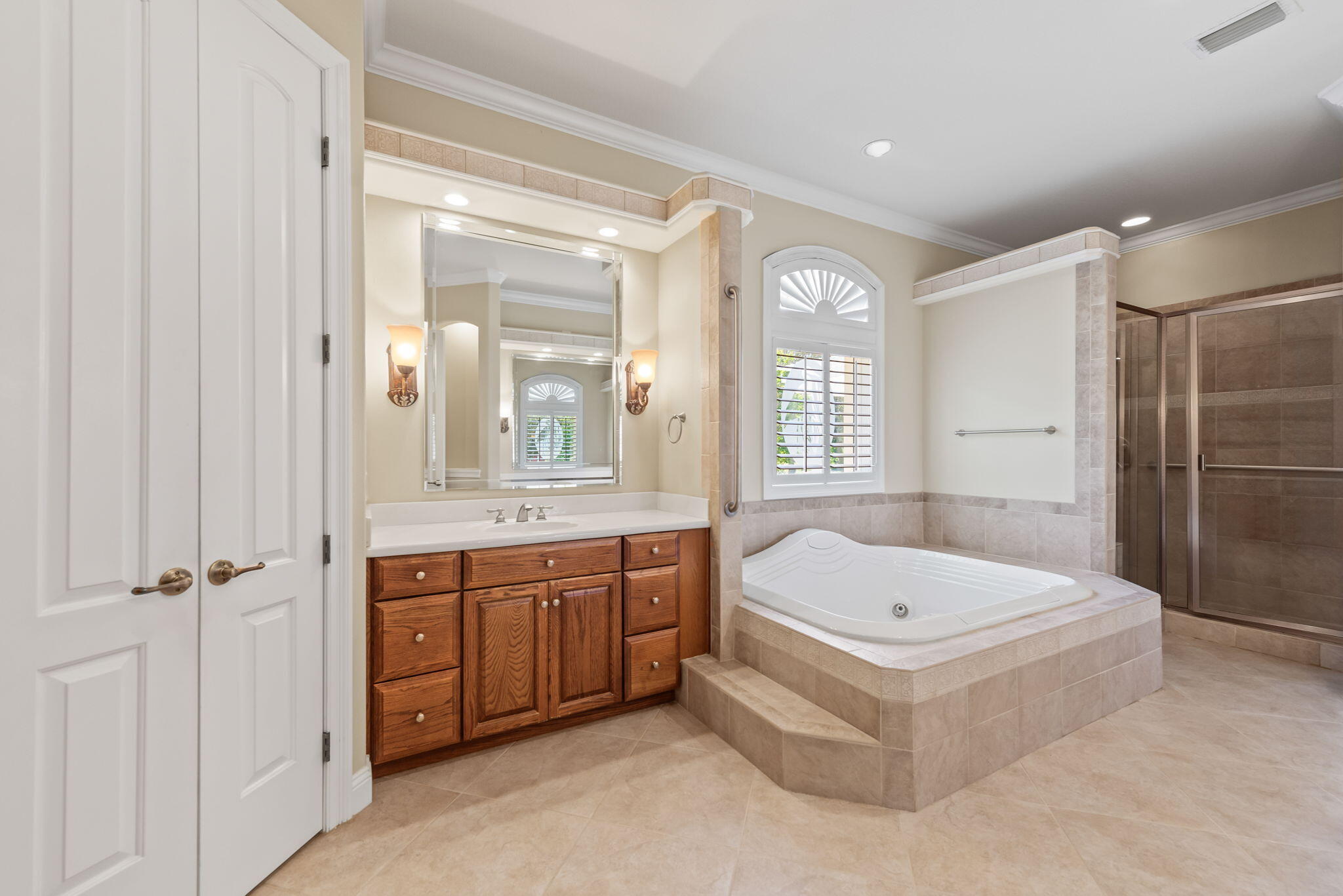 1548 Woodlawn Way