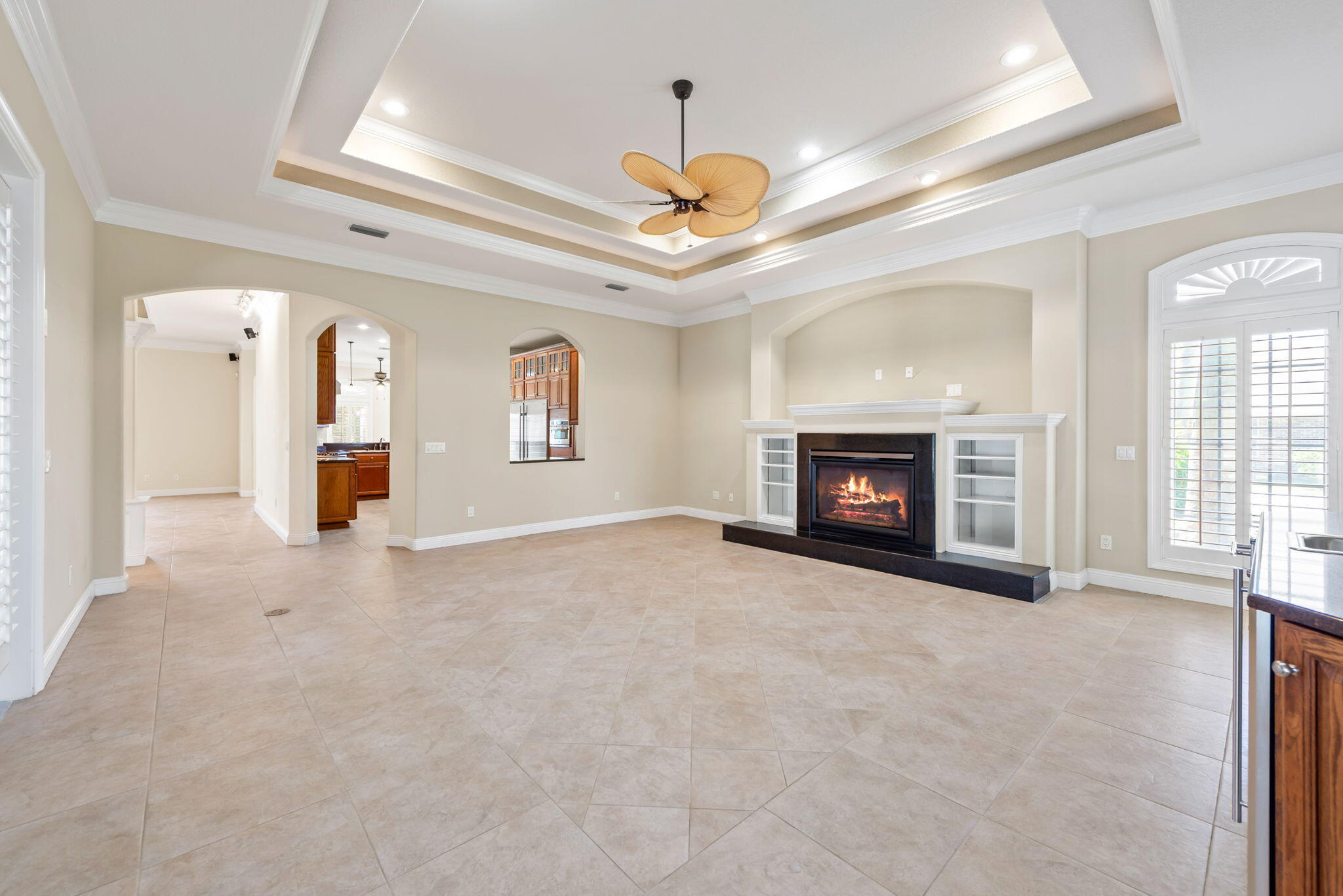 1548 Woodlawn Way