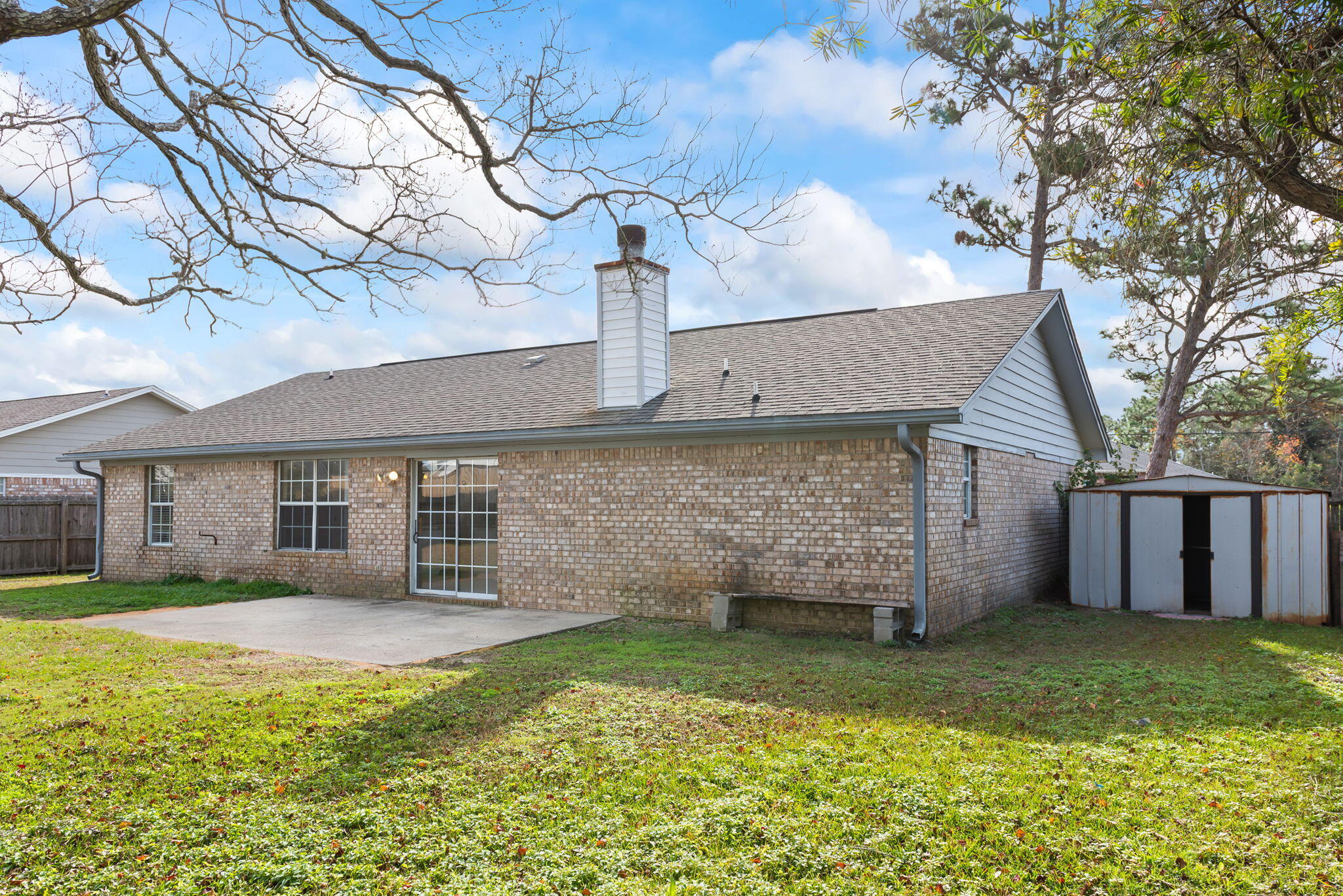 9512 Brentwood Boulevard