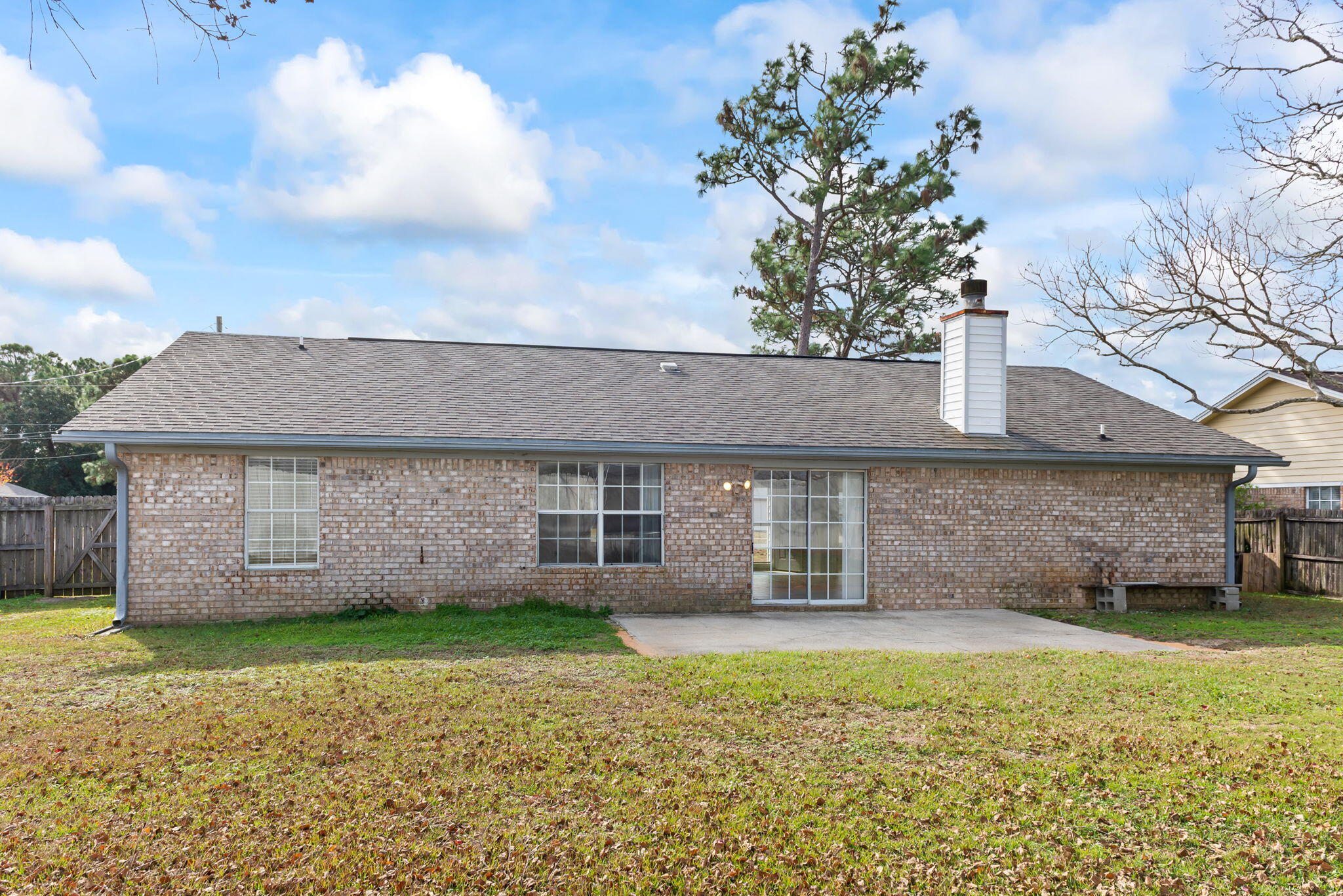 9512 Brentwood Boulevard