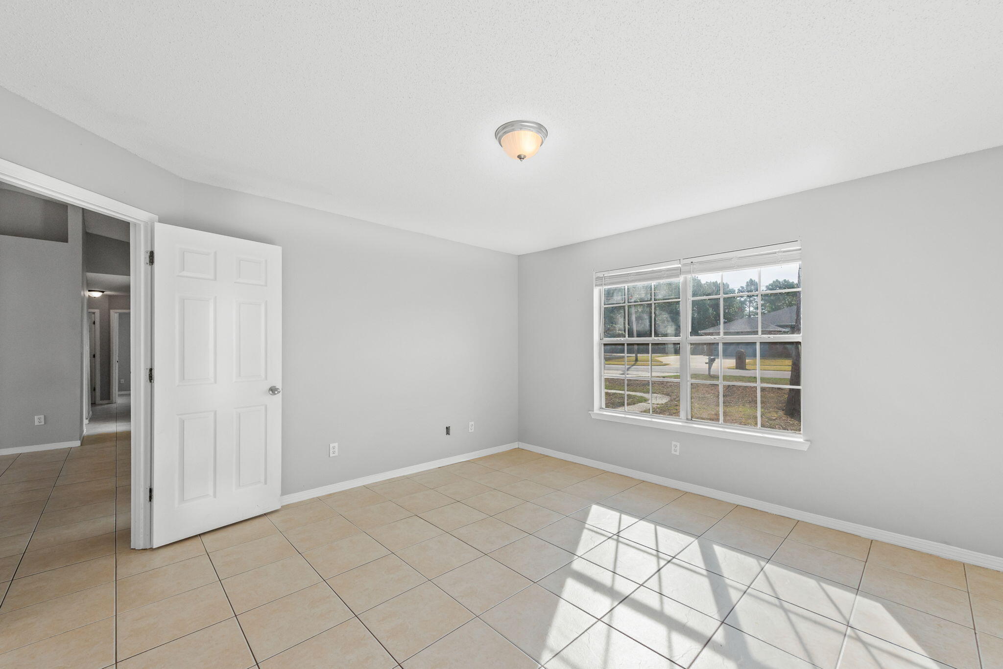 9512 Brentwood Boulevard