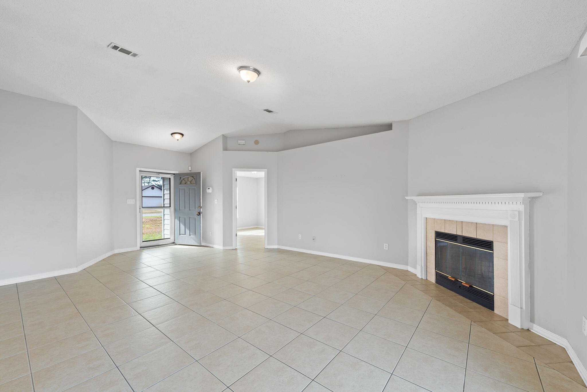 9512 Brentwood Boulevard