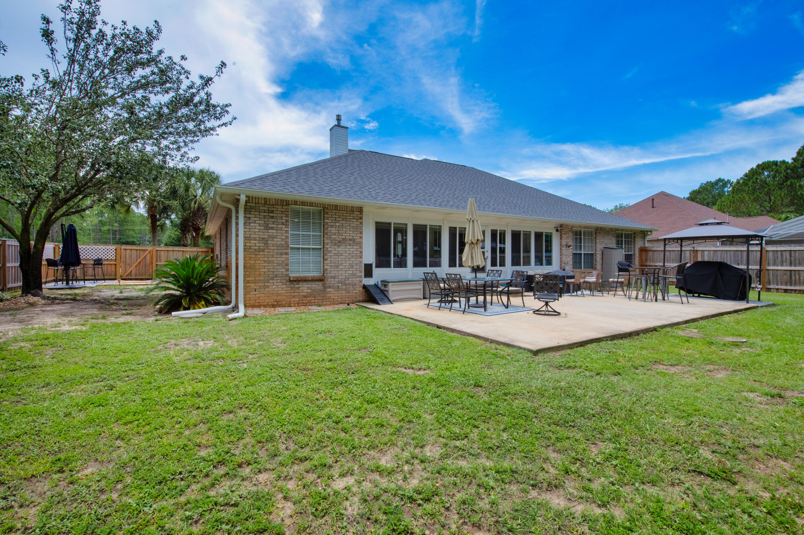 7152 Snug Waters Road