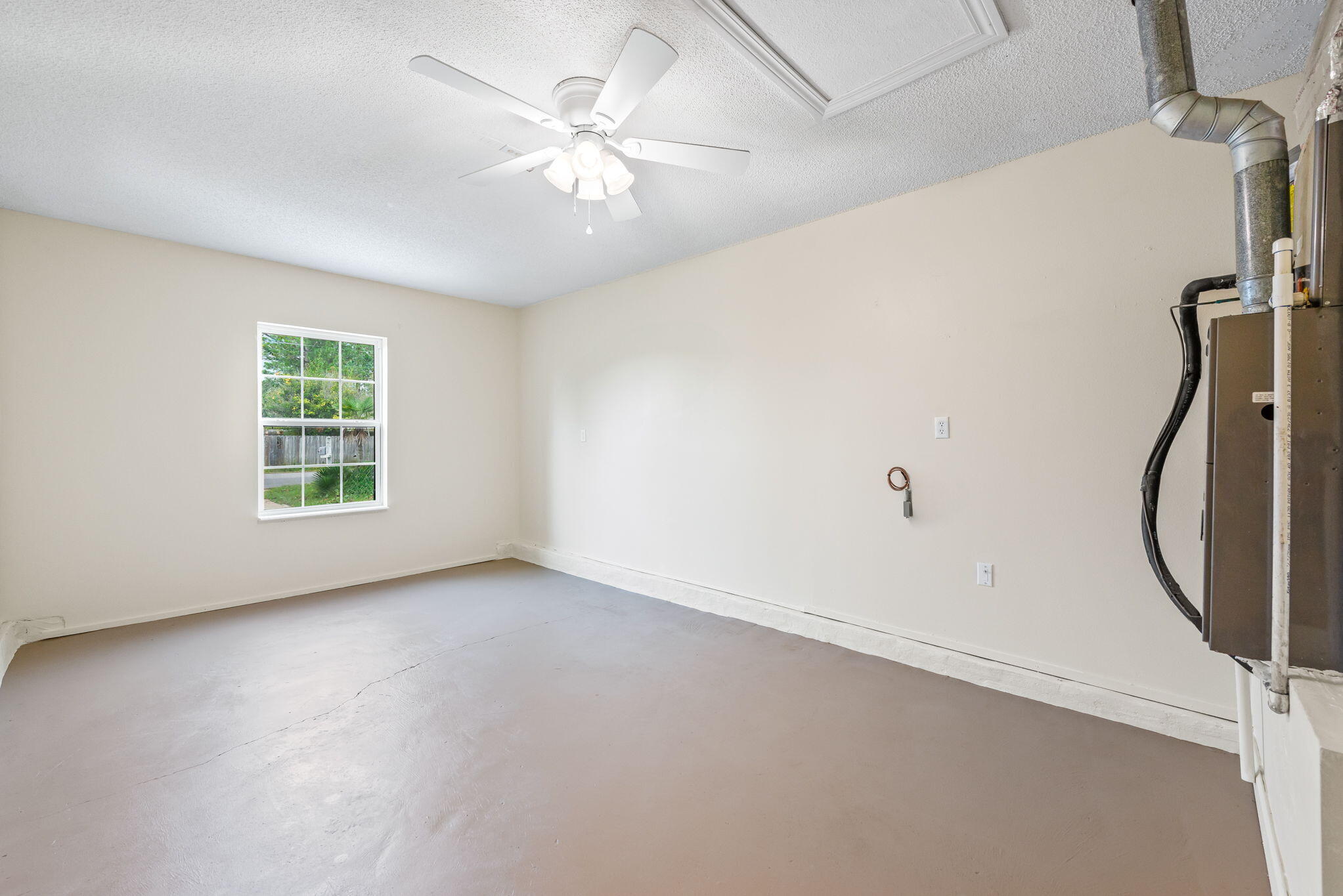 493 Woodfern Avenue Avenue