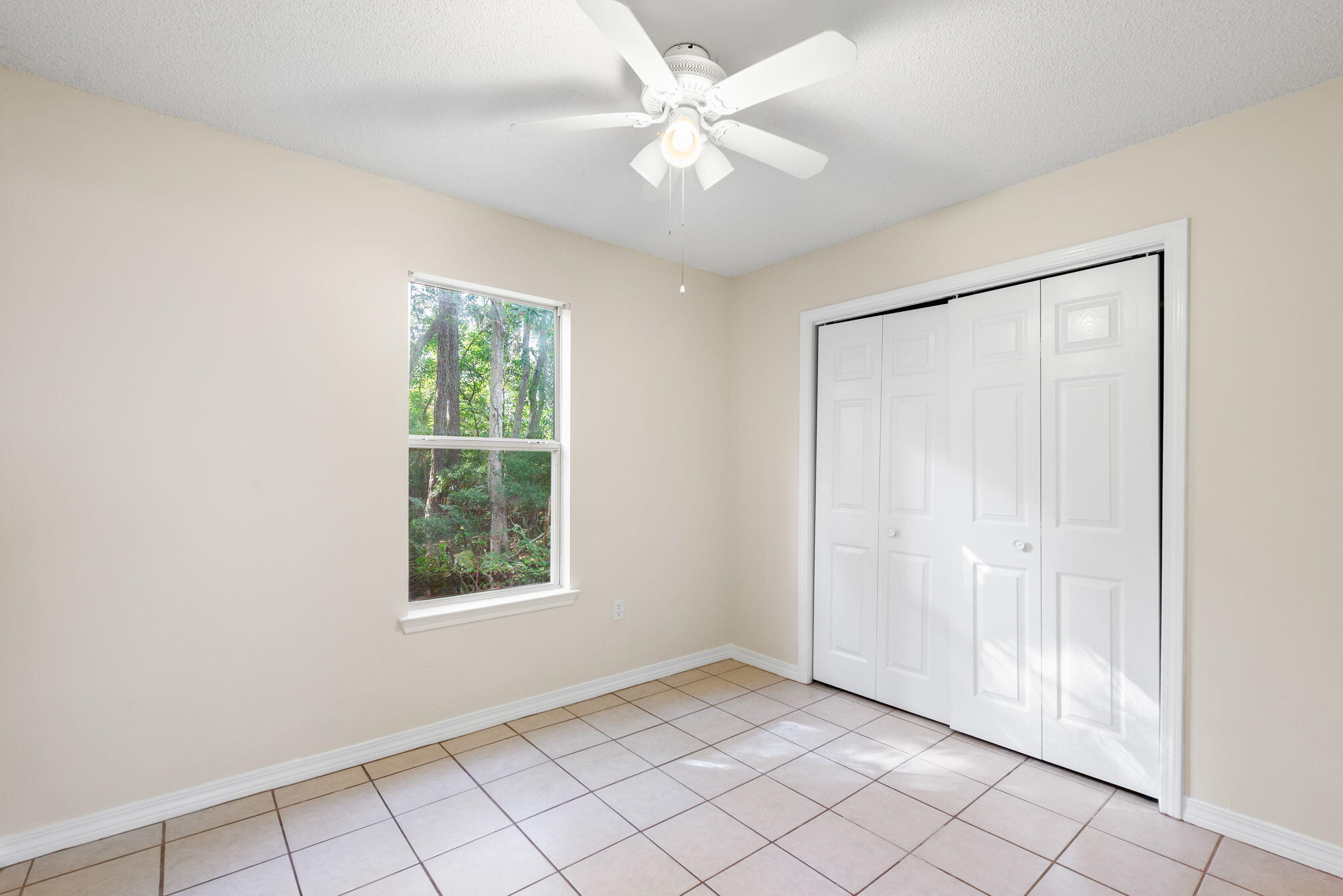 493 Woodfern Avenue Avenue