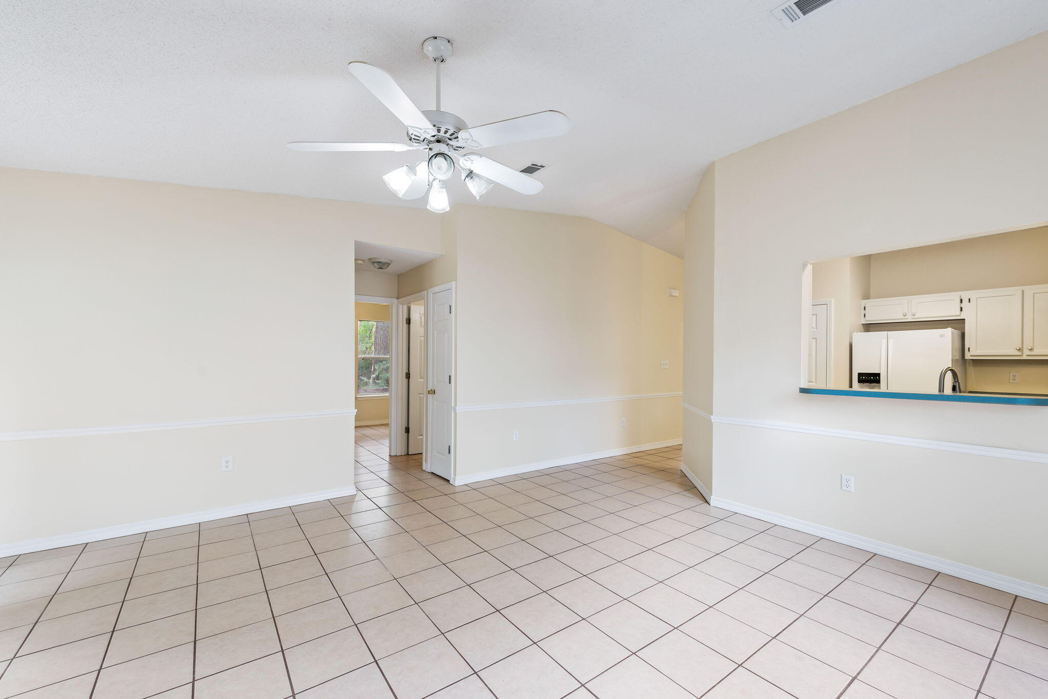 493 Woodfern Avenue Avenue