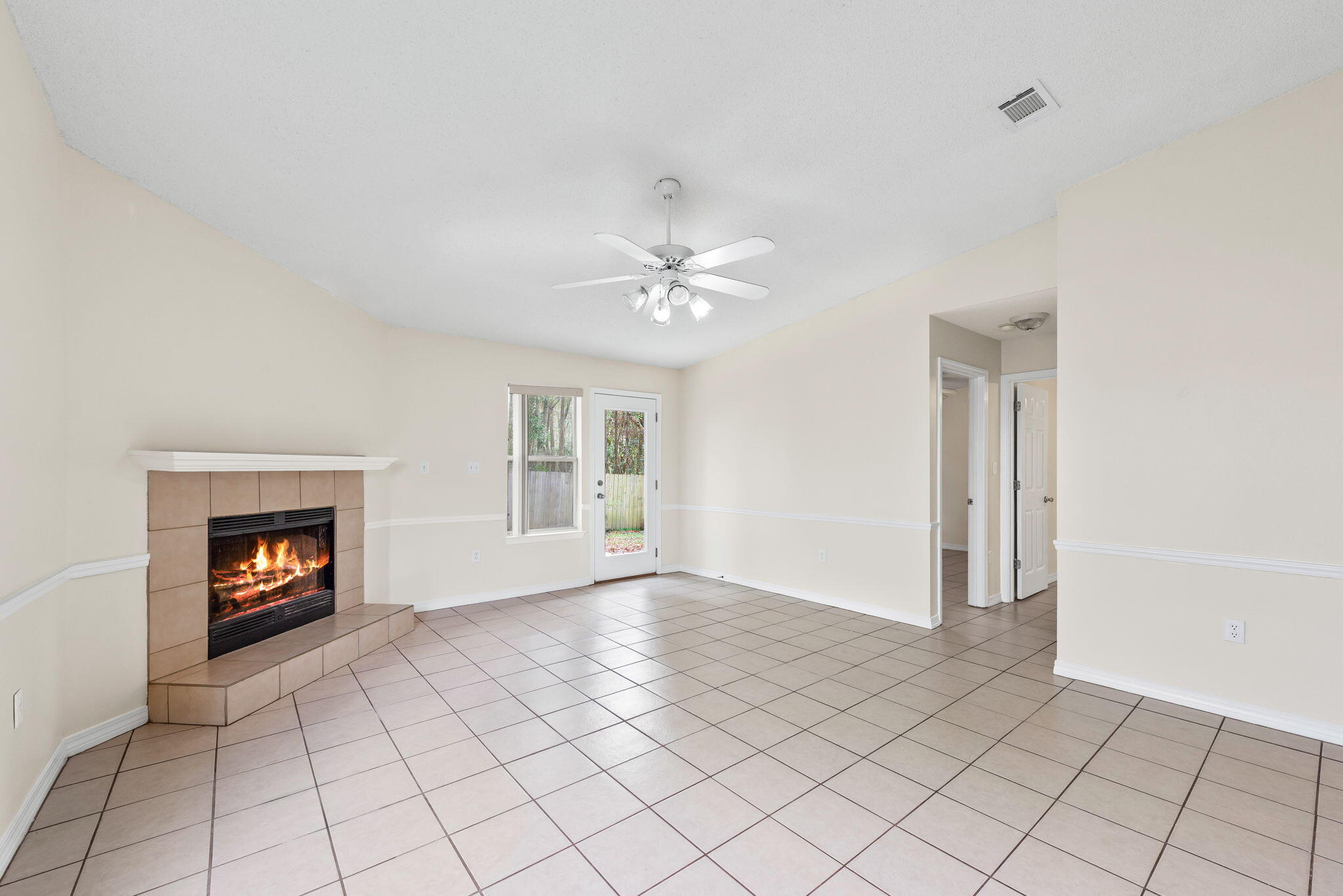 493 Woodfern Avenue Avenue