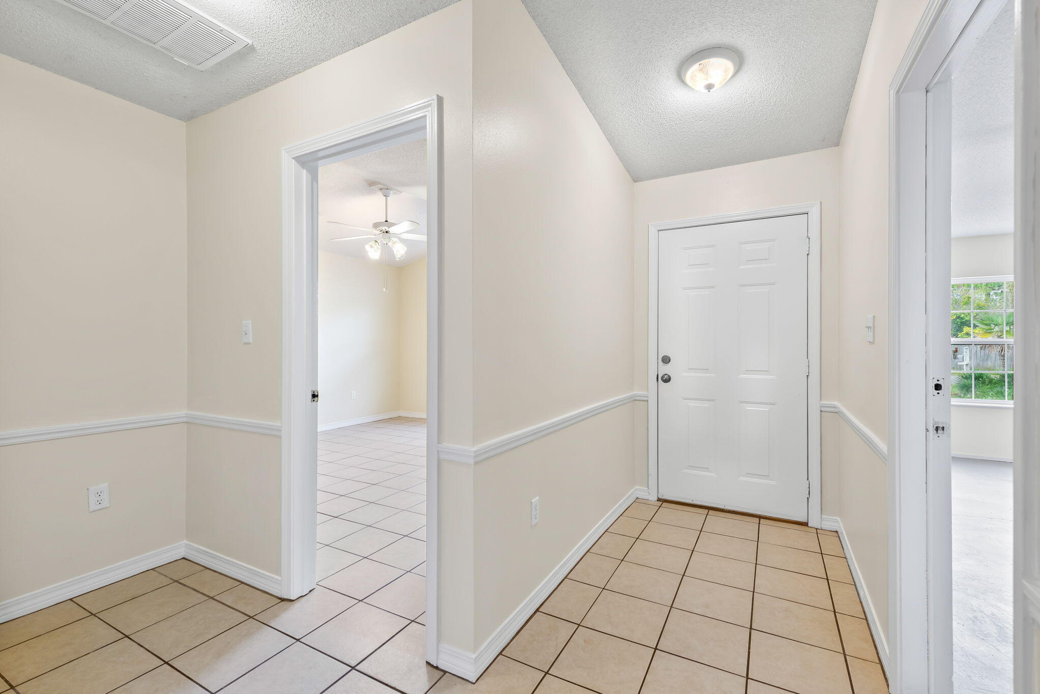 493 Woodfern Avenue Avenue