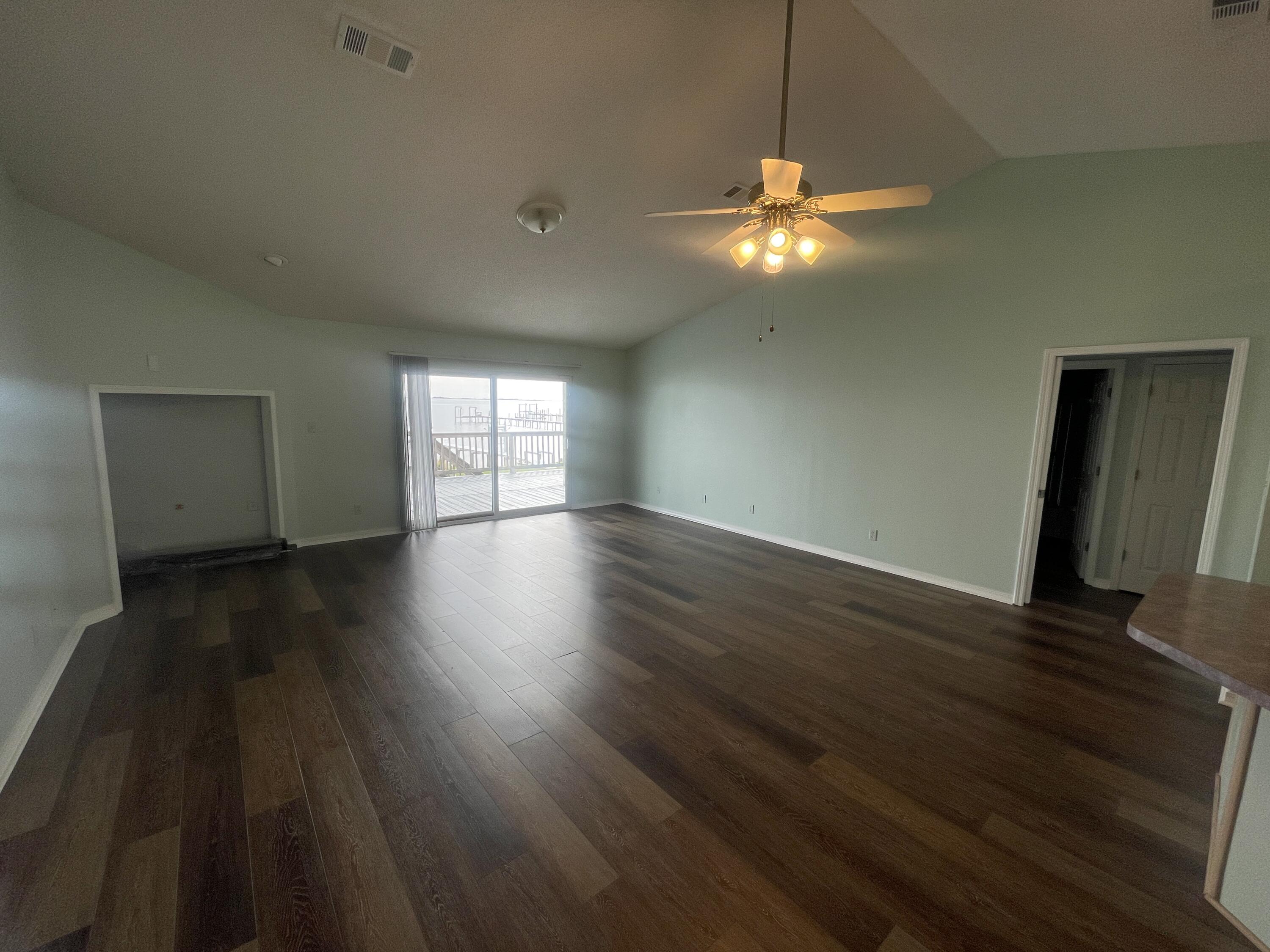 5259 Soundside Drive