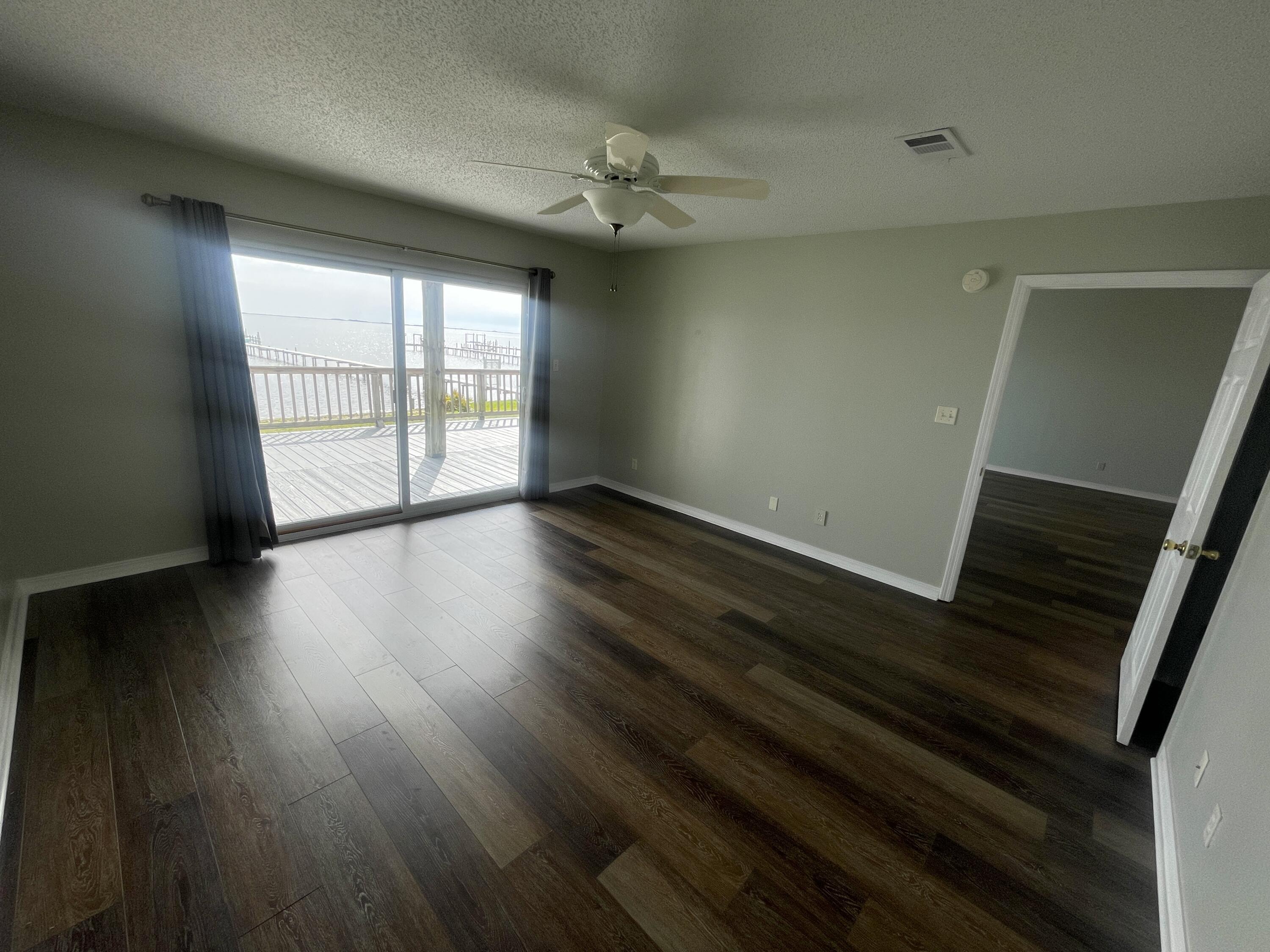 5259 Soundside Drive