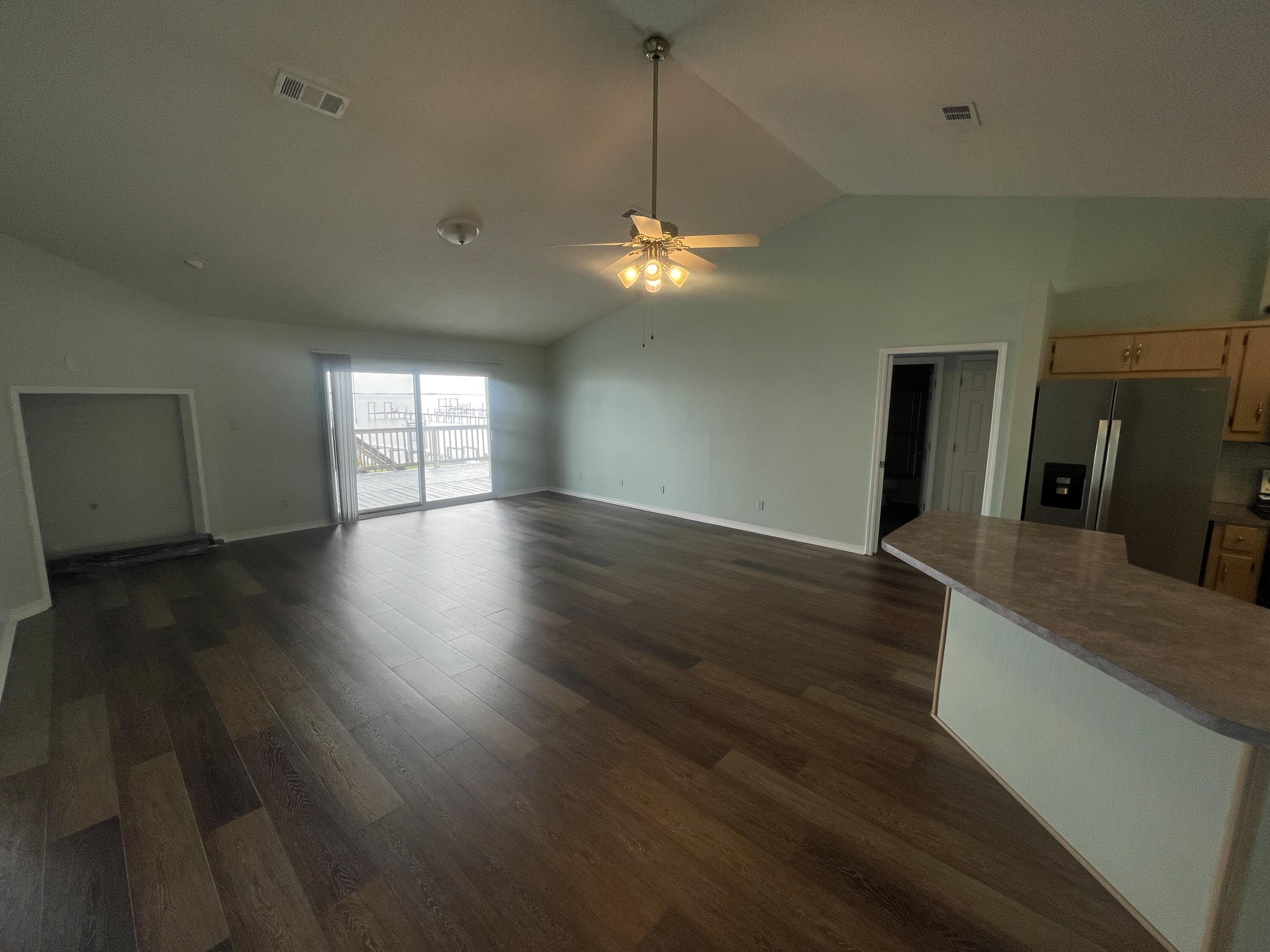 5259 Soundside Drive
