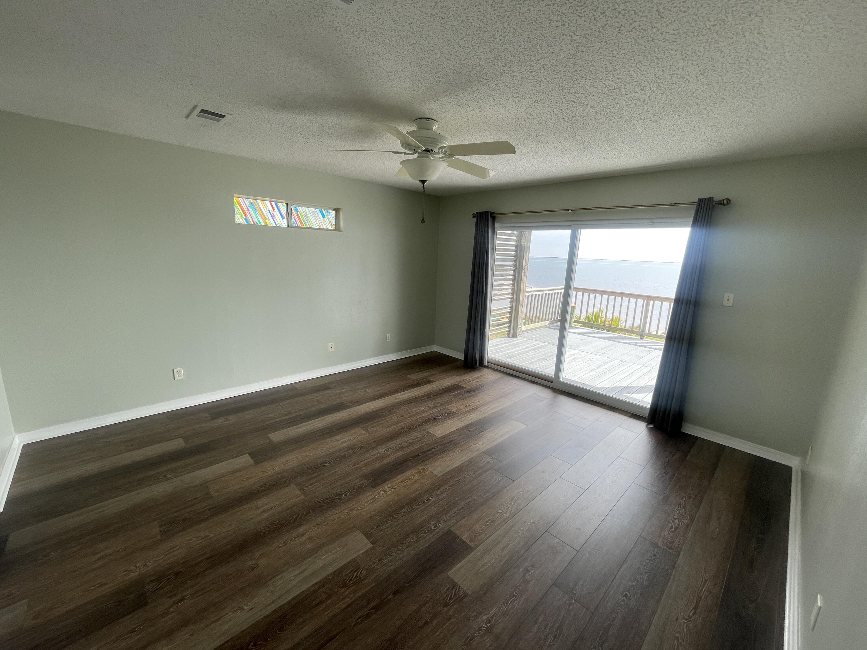 5259 Soundside Drive
