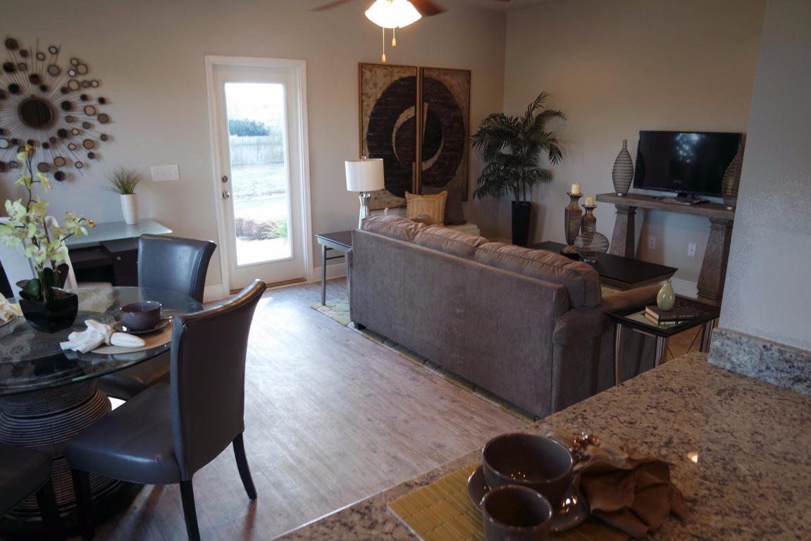 8727 Brown Pelican Circle