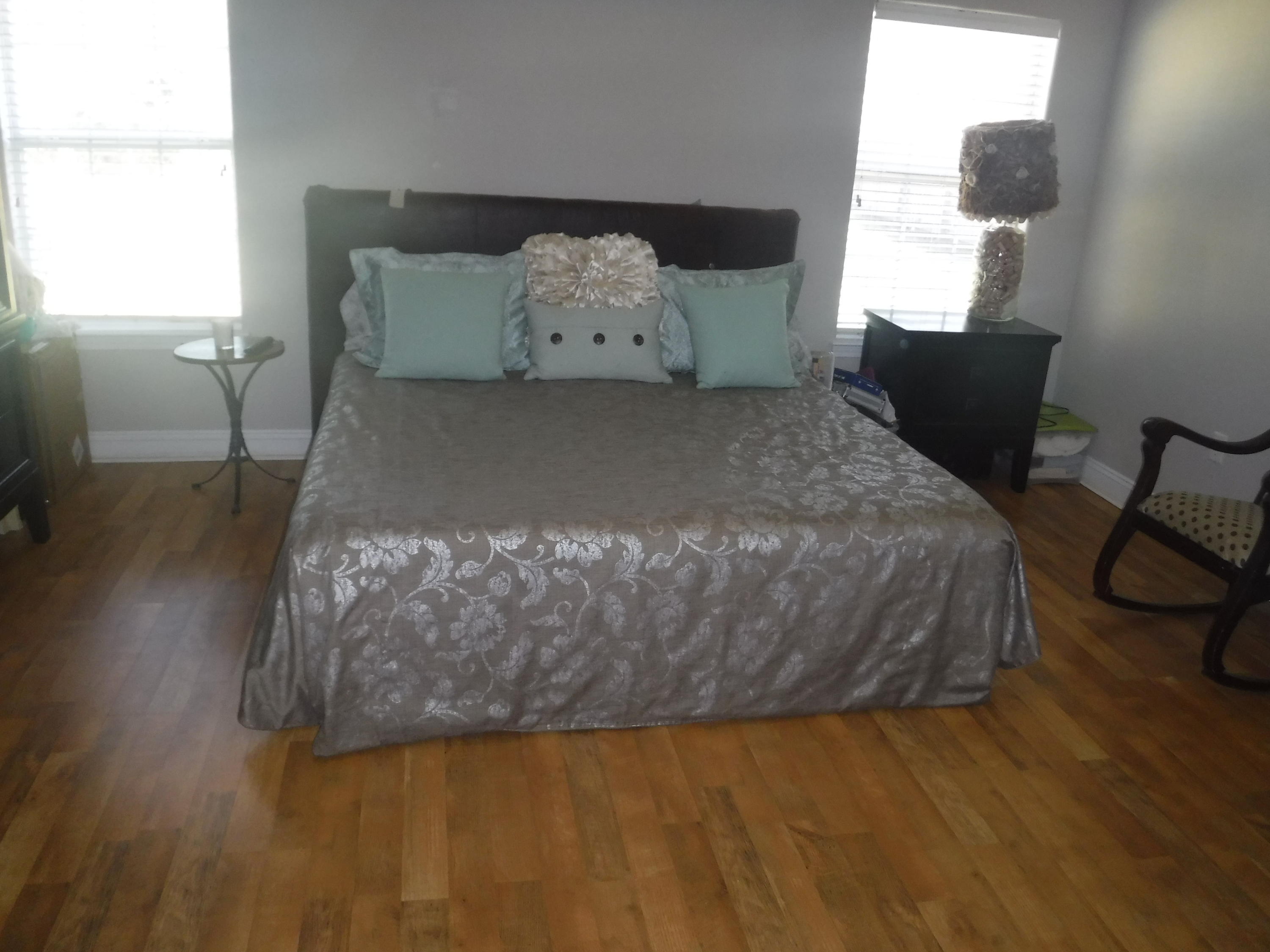 7546 Pepperwood Street